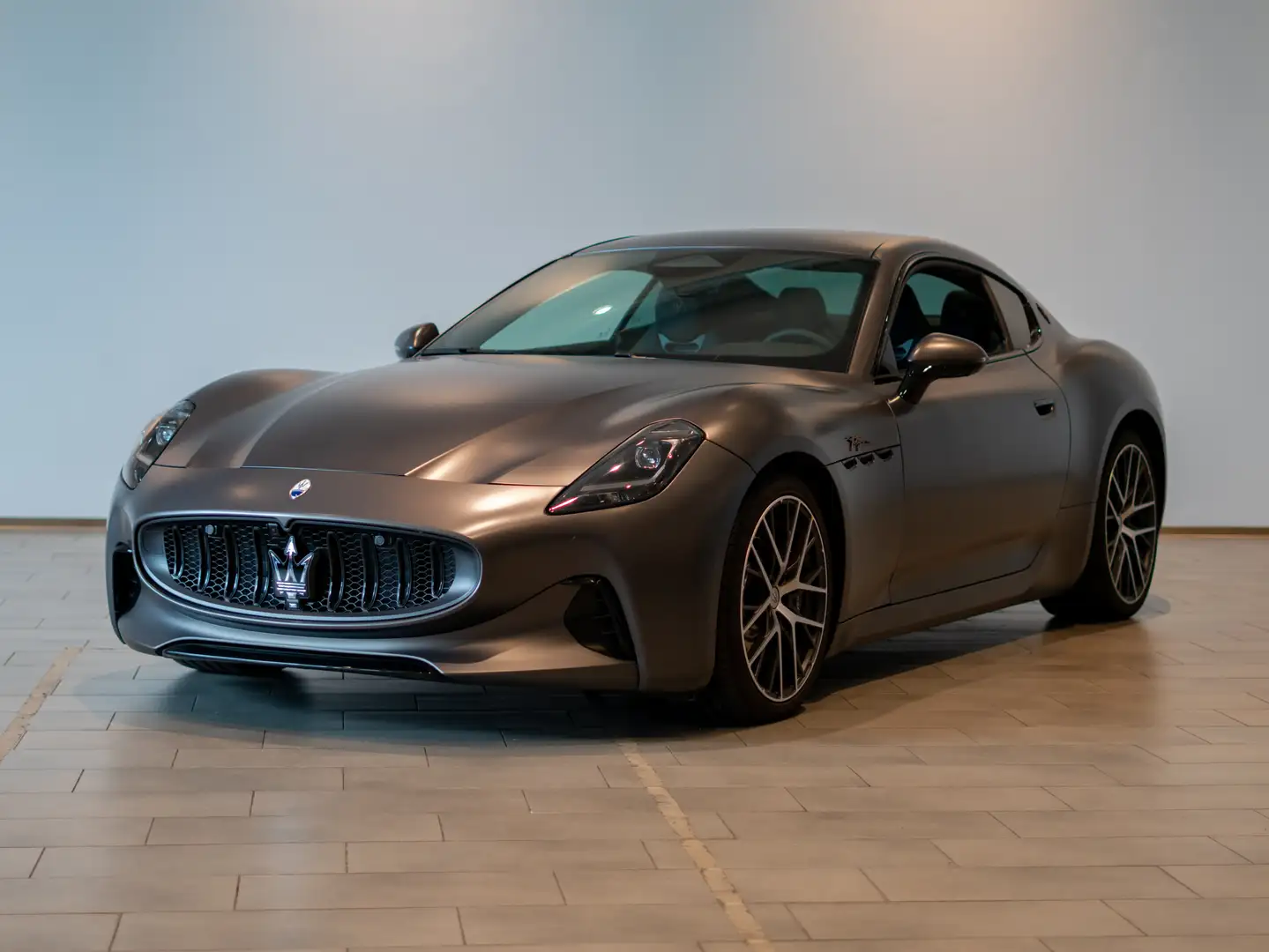 Maserati GranTurismo Granturismo Folgore awd Gris - 1