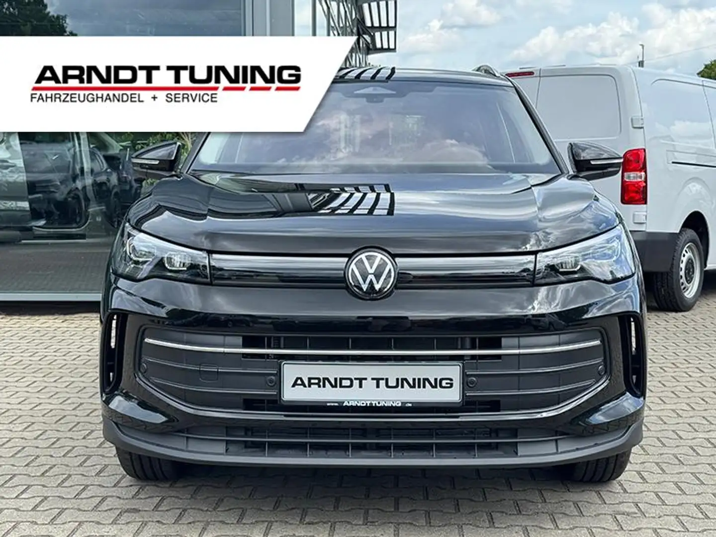 Volkswagen Tiguan 1.5 eTSI 150 DSG Standheizung AHK ACC LED Noir - 2