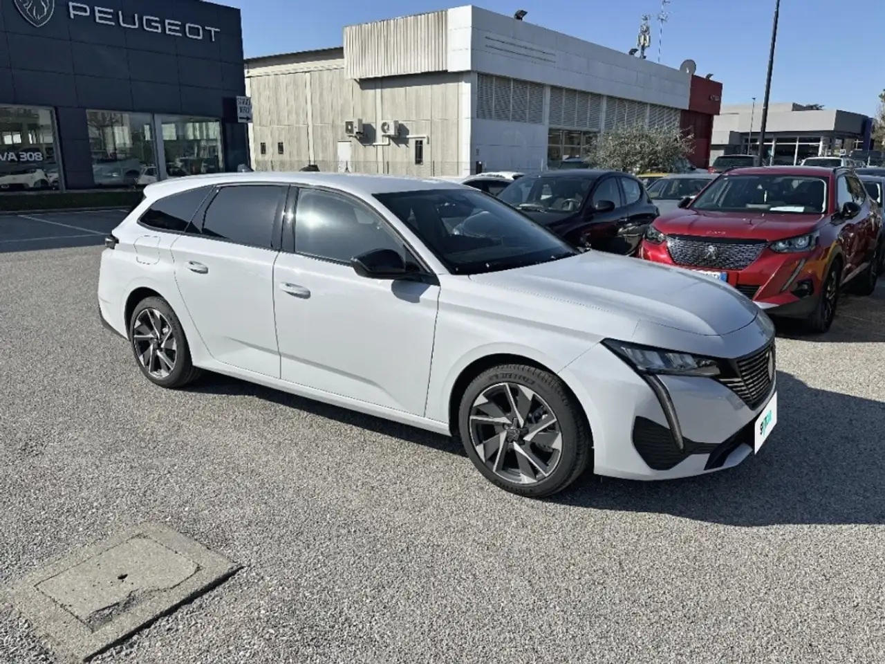 Peugeot 308 SW - Hybrid 136 e-DCS6 Allure 3