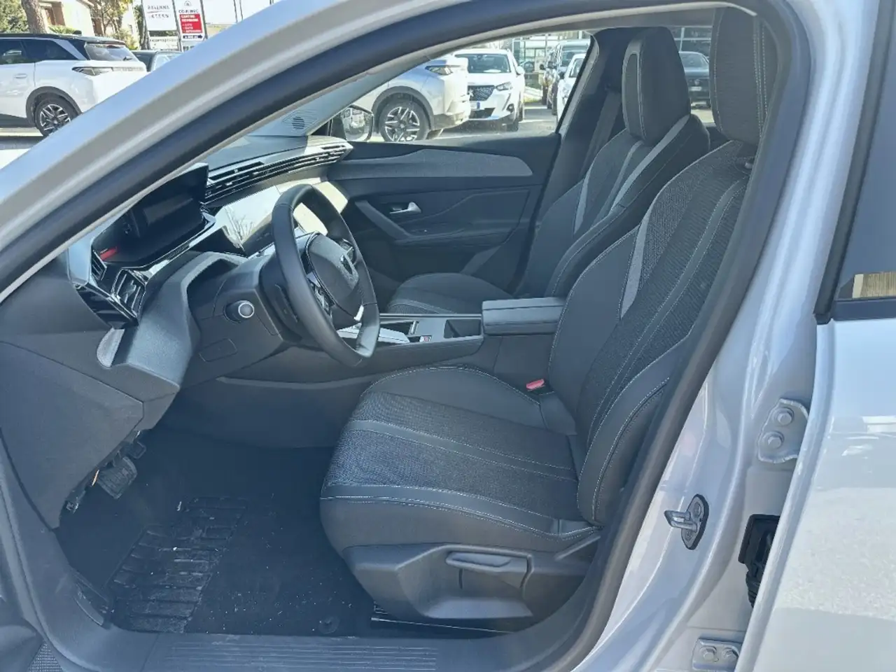 Peugeot 308 SW - Hybrid 136 e-DCS6 Allure 14