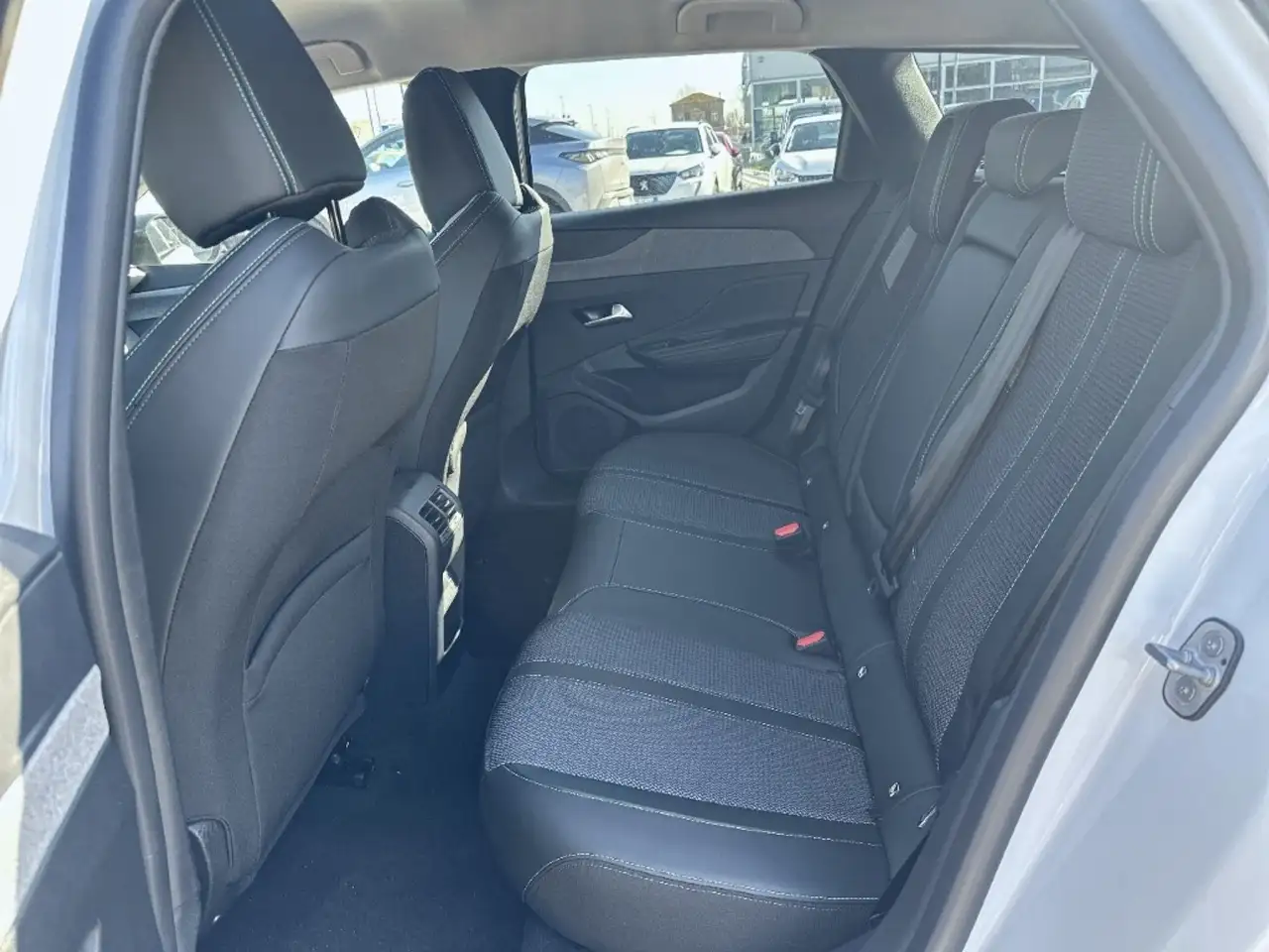 Peugeot 308 SW - Hybrid 136 e-DCS6 Allure 15