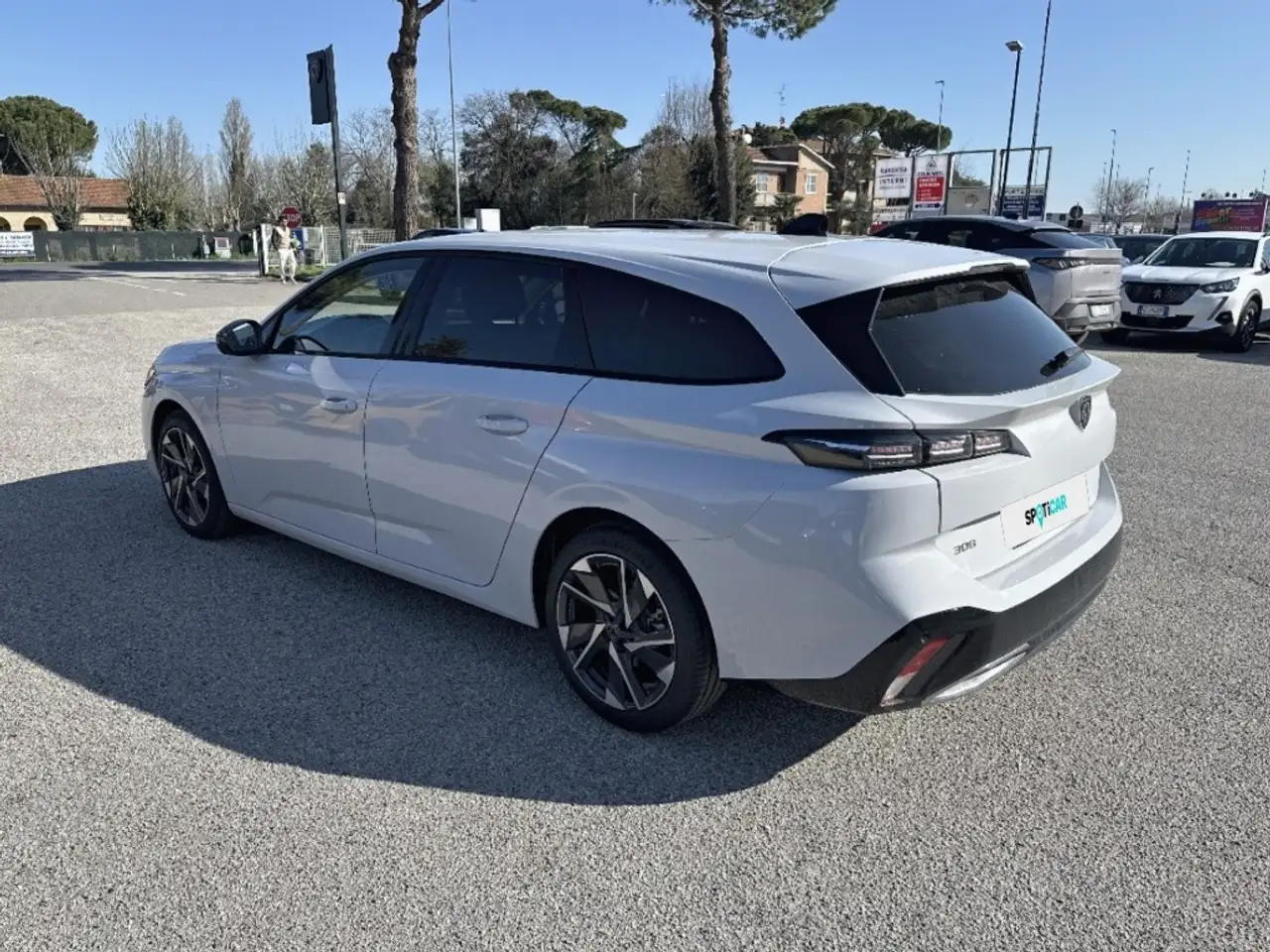 Peugeot 308 SW - Hybrid 136 e-DCS6 Allure 7