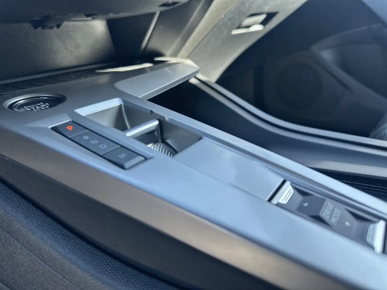 Peugeot 308 SW - Hybrid 136 e-DCS6 Allure 10