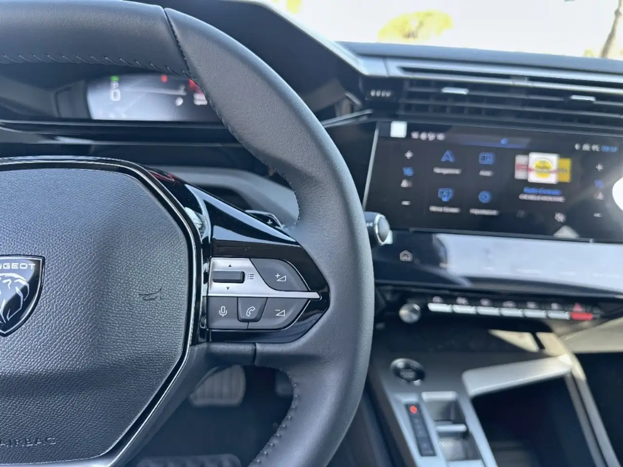 Peugeot 308 SW - Hybrid 136 e-DCS6 Allure 18