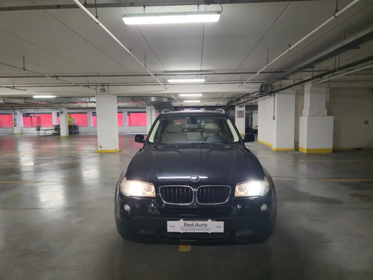 BMW X3 xDrive20d Futura Zwart - 1