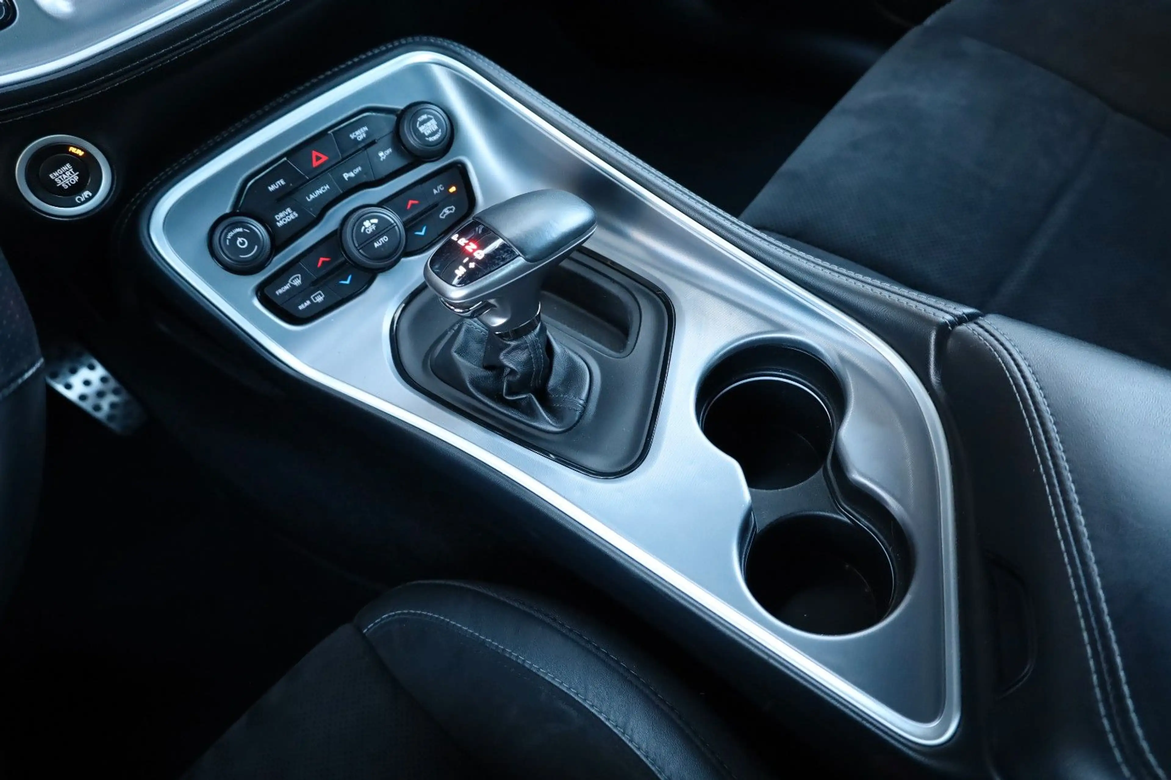 Dodge Challenger 6.4 SRT ScatPack/PerfPages/Alpine/R20 — photo 15