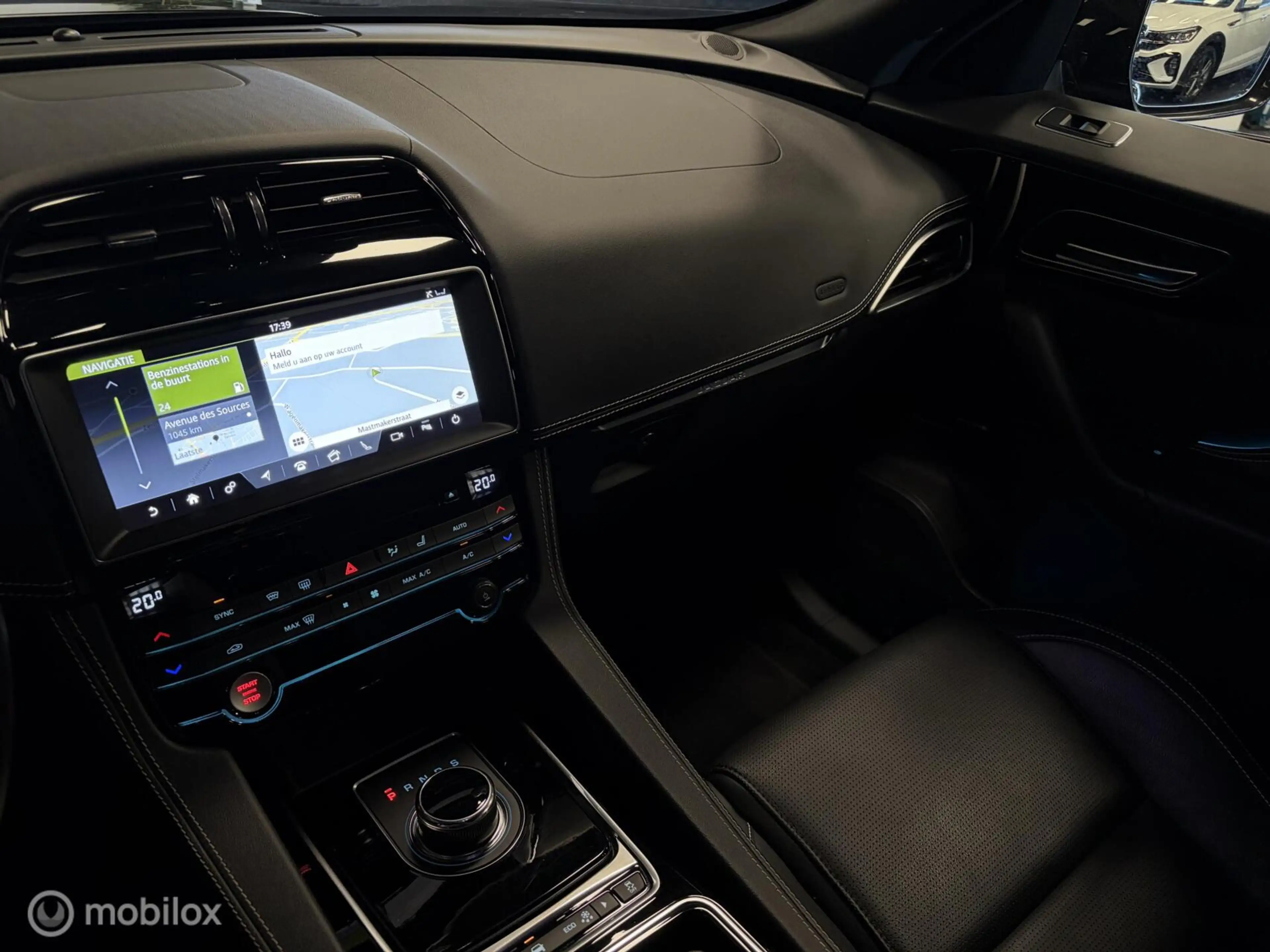 Jaguar F-Pace 2.0 R-Sport AWD LED / LEDER / MERIDIAN / PDC / NAV — photo 7