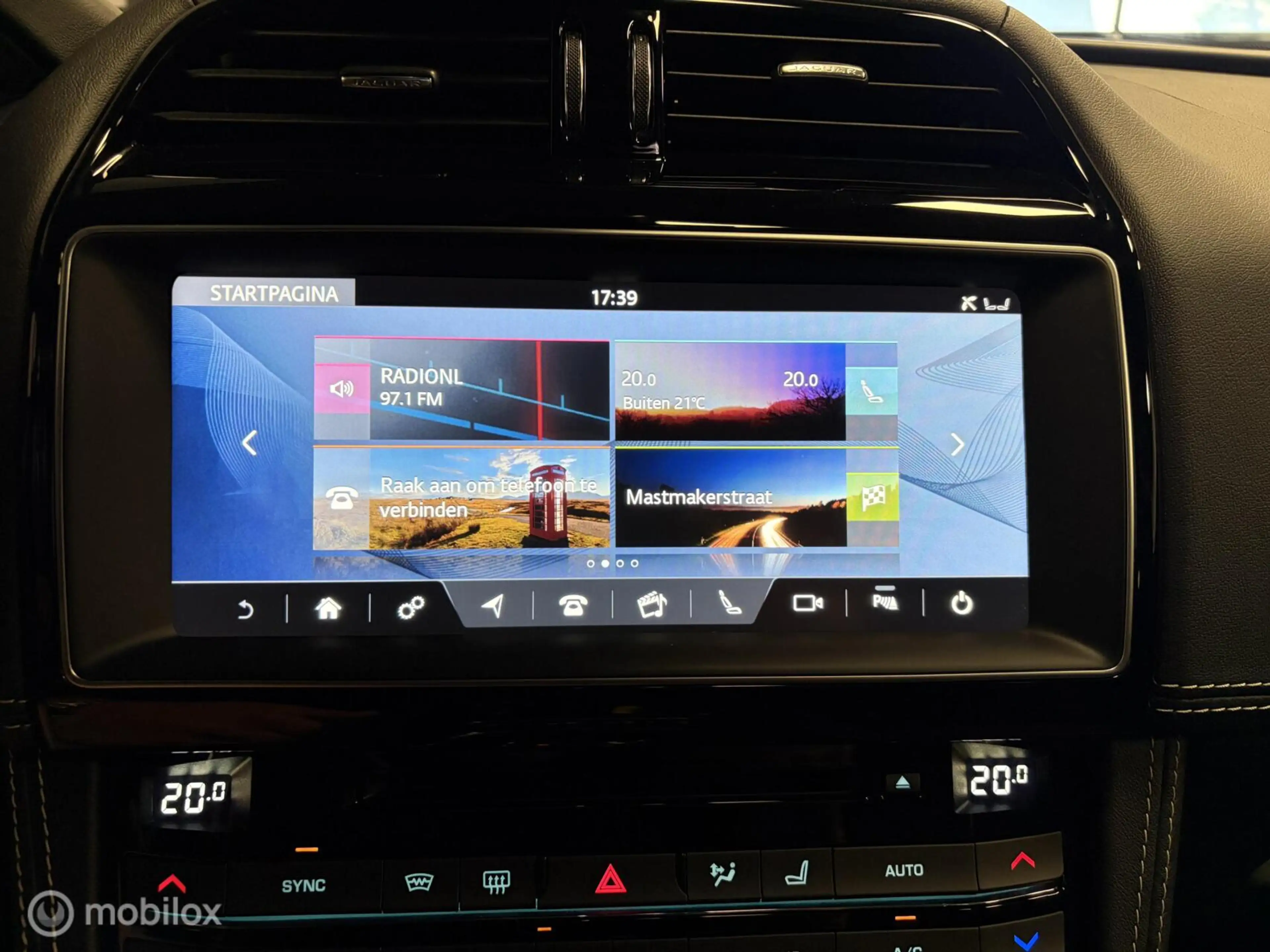 Jaguar F-Pace 2.0 R-Sport AWD LED / LEDER / MERIDIAN / PDC / NAV — photo 9