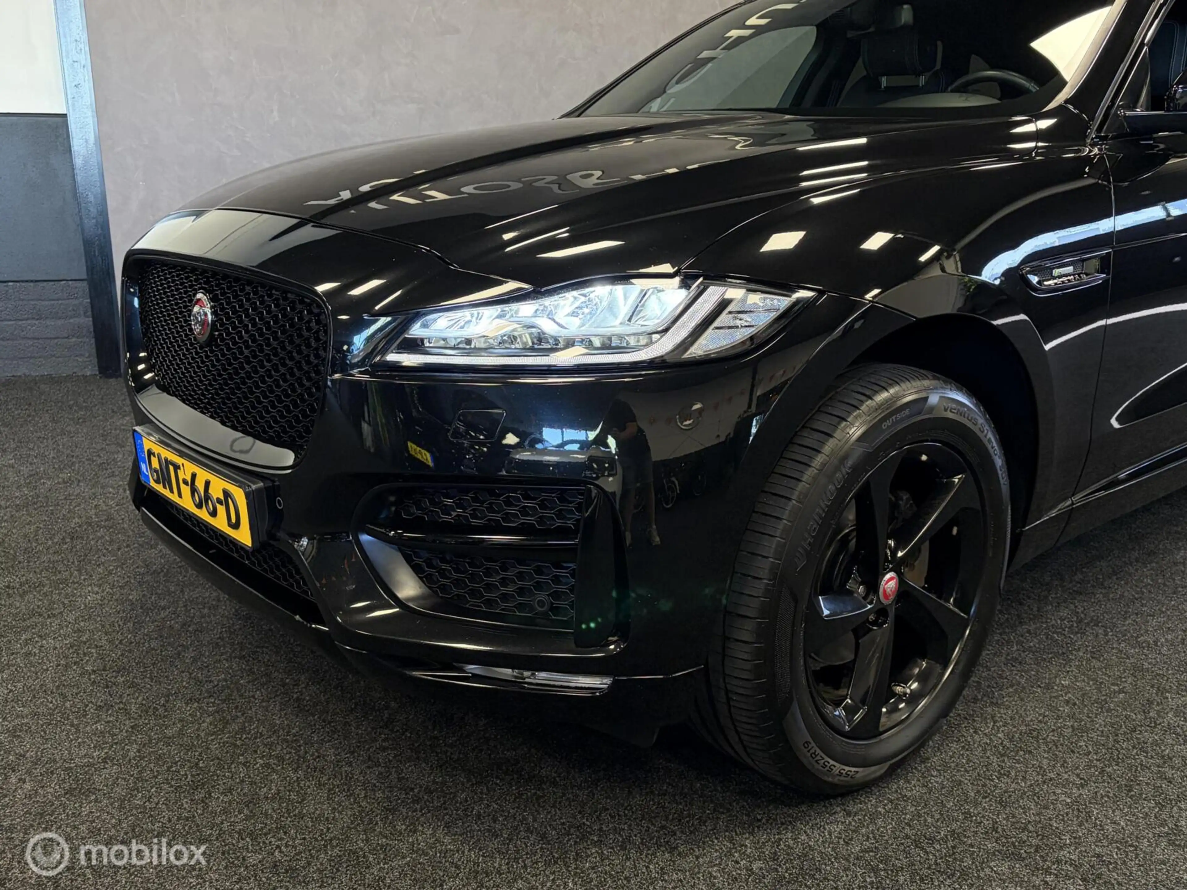 Jaguar F-Pace 2.0 R-Sport AWD LED / LEDER / MERIDIAN / PDC / NAV — photo 3
