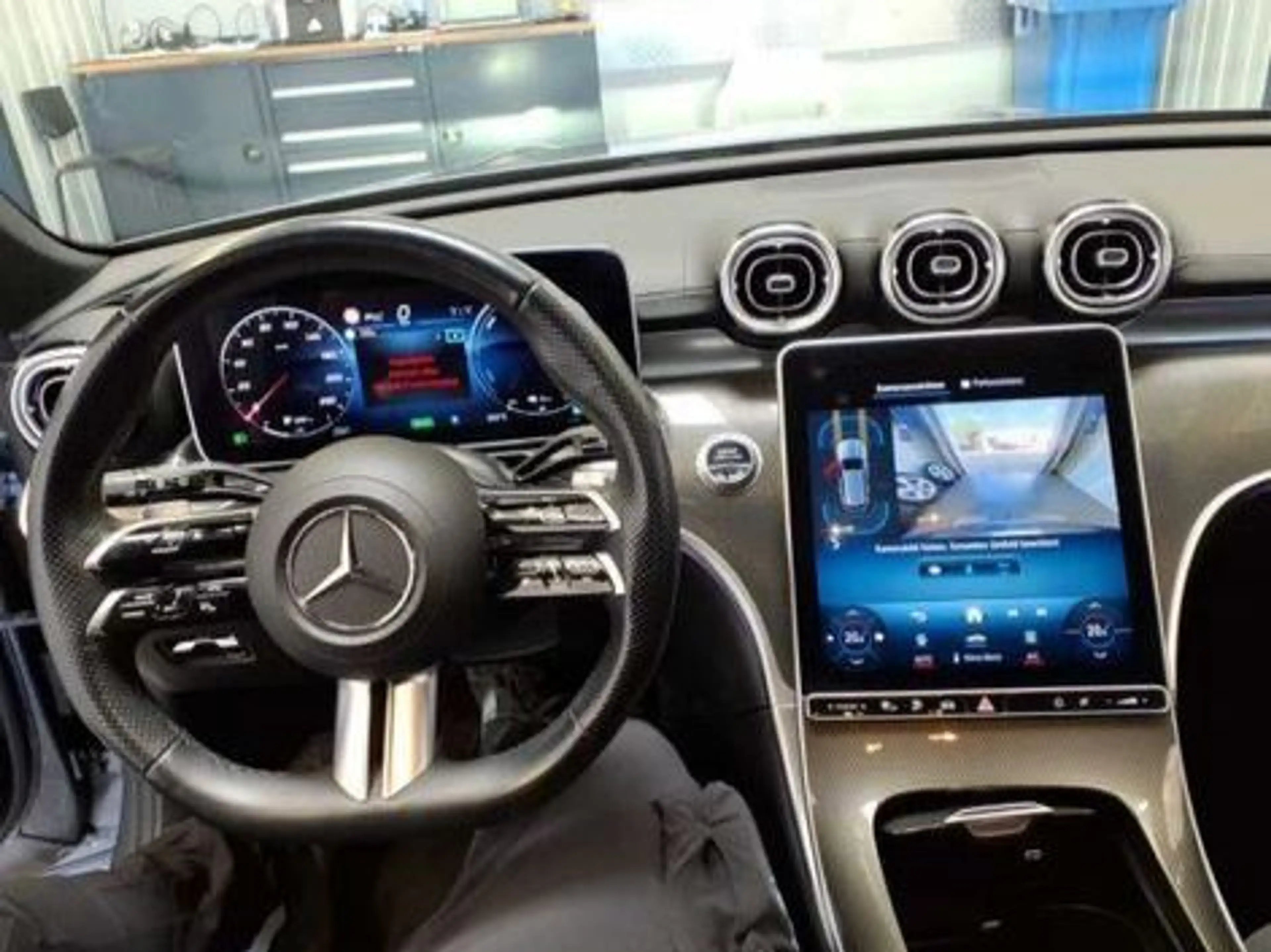 Mercedes-Benz C 300 e T AMG Line | Panorama | Distronic | AHK — photo 6
