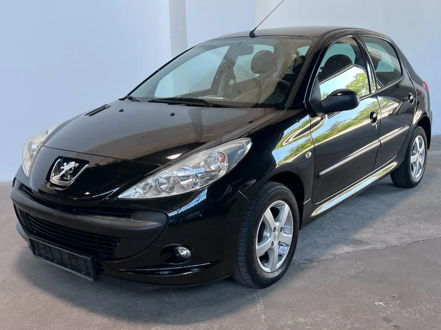 Peugeot 206 + Basis *Klimaanlage* Schwarz - 1