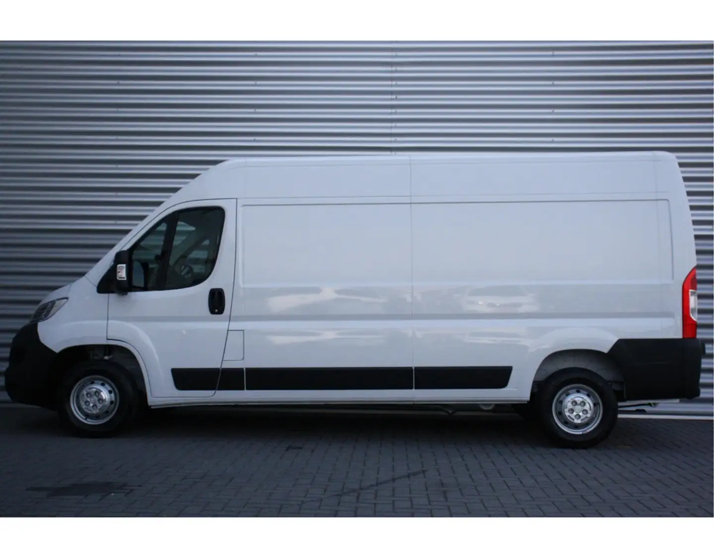 Citroen Jumper Citroën 2.2 BlueHDi 140 pk S&S L3H2 3.3t | € 7.300 Wit - 2