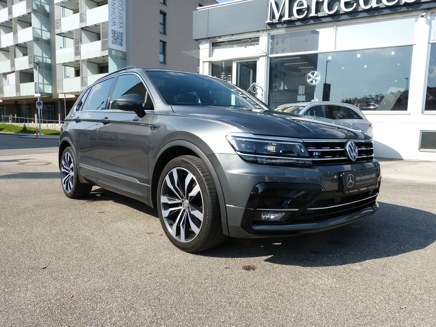 Volkswagen Tiguan R Line BMT/Start-Stopp Grau - 1