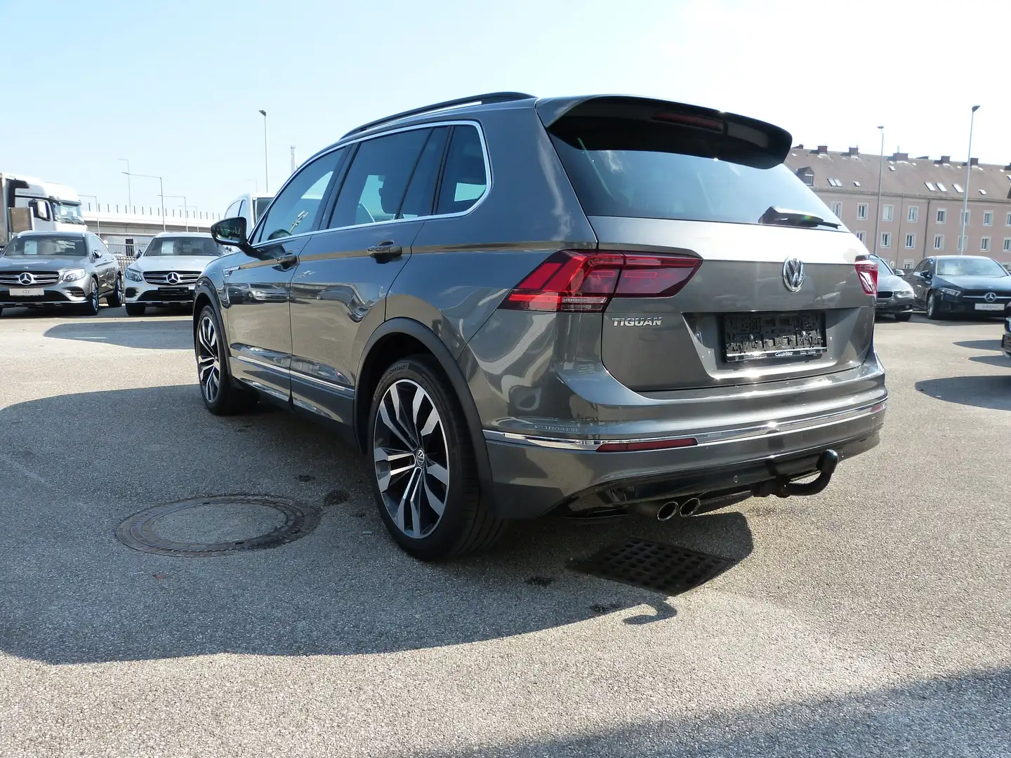 Volkswagen Tiguan R Line BMT/Start-Stopp Grau - 2