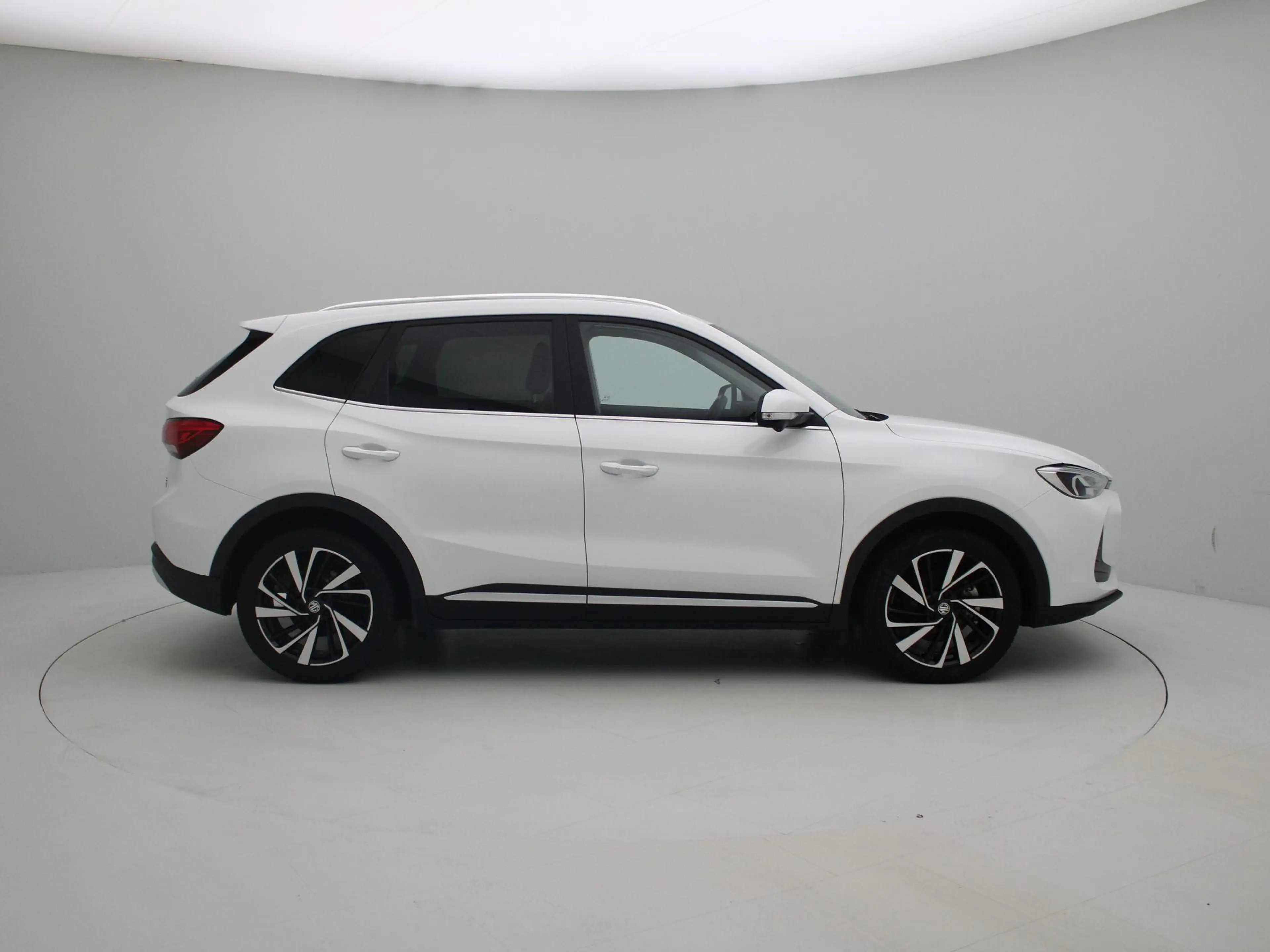 MG ZS 1.5 Hybrid+ Aut. Luxury — photo 6