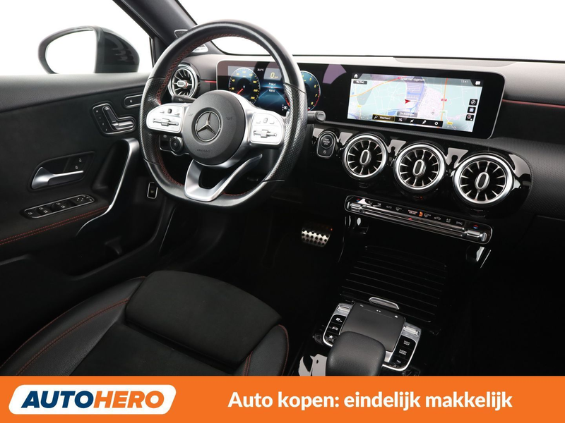 Mercedes-Benz A 200 A 200 AMG Line — photo 13
