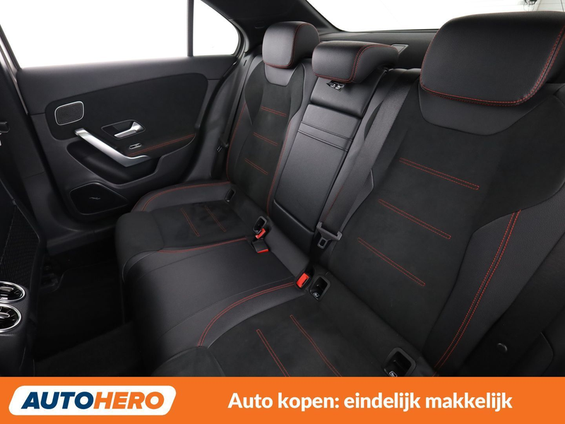 Mercedes-Benz A 200 A 200 AMG Line — photo 14