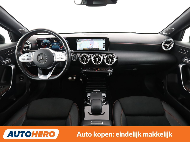 Mercedes-Benz A 200 A 200 AMG Line — photo 12