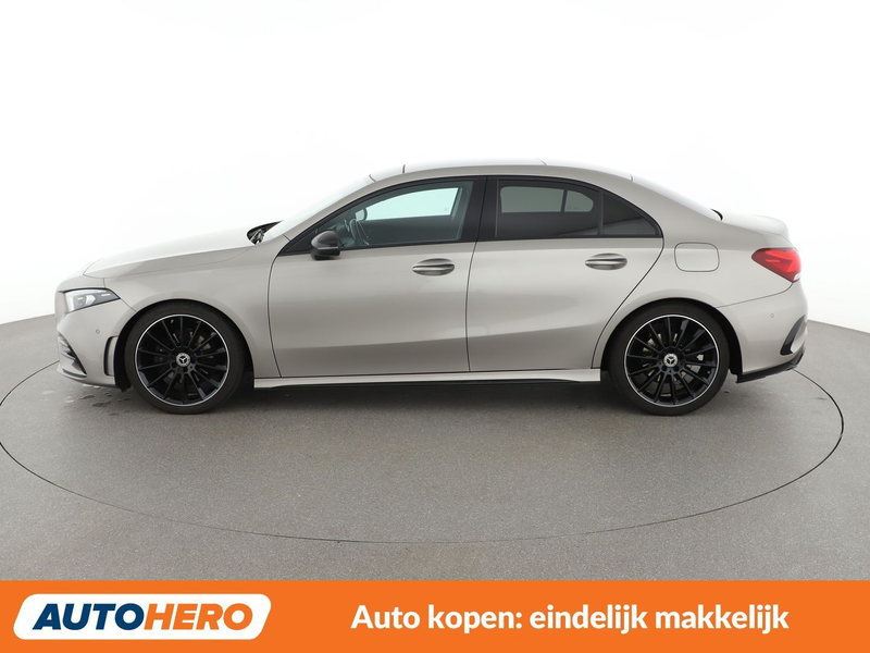 Mercedes-Benz A 200 A 200 AMG Line — photo 3