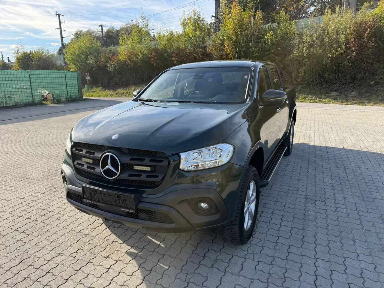 Mercedes-Benz X 220