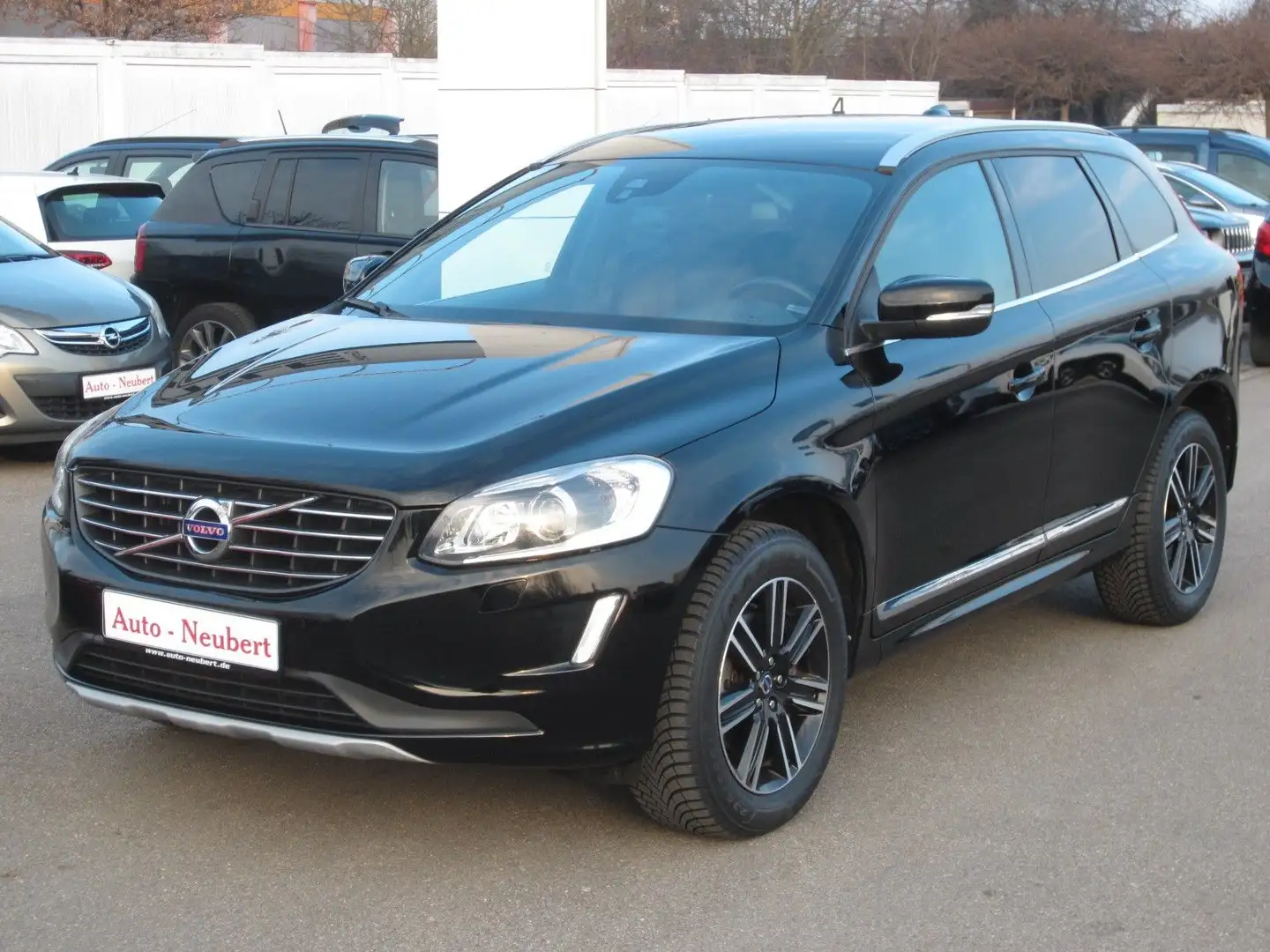 Volvo XC60 Summum AWD Negro - 1