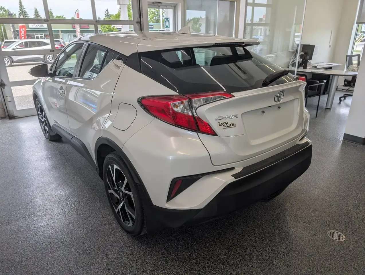 Toyota C-HR снимка Toyota C-HR