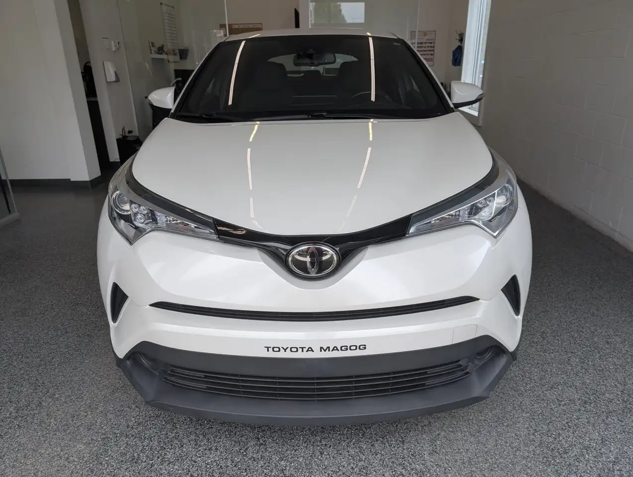 Toyota C-HR снимка Toyota C-HR