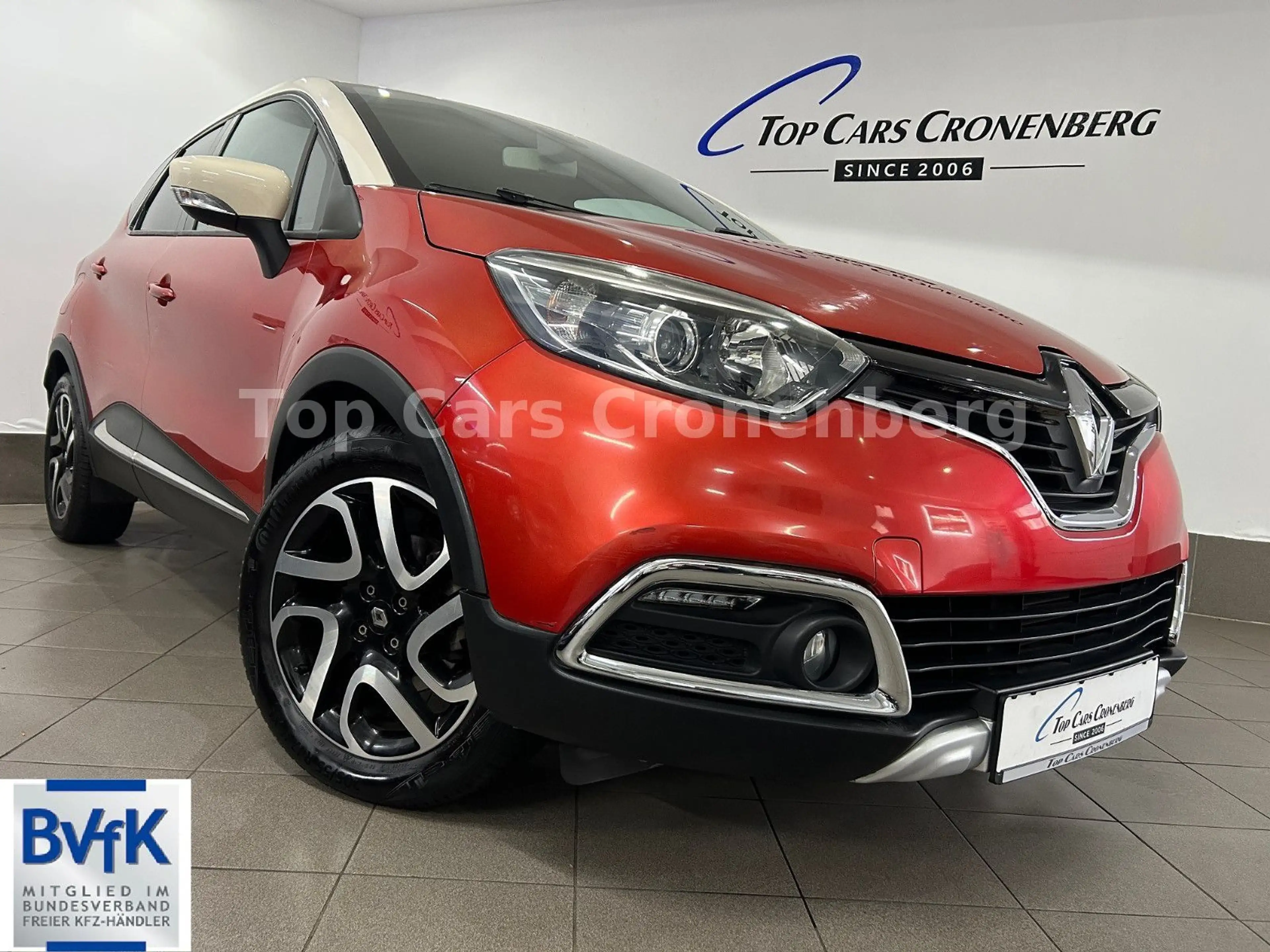 Renault Captur Helly Hansen*1.HD*15Tkm*Automatik*Leder*d