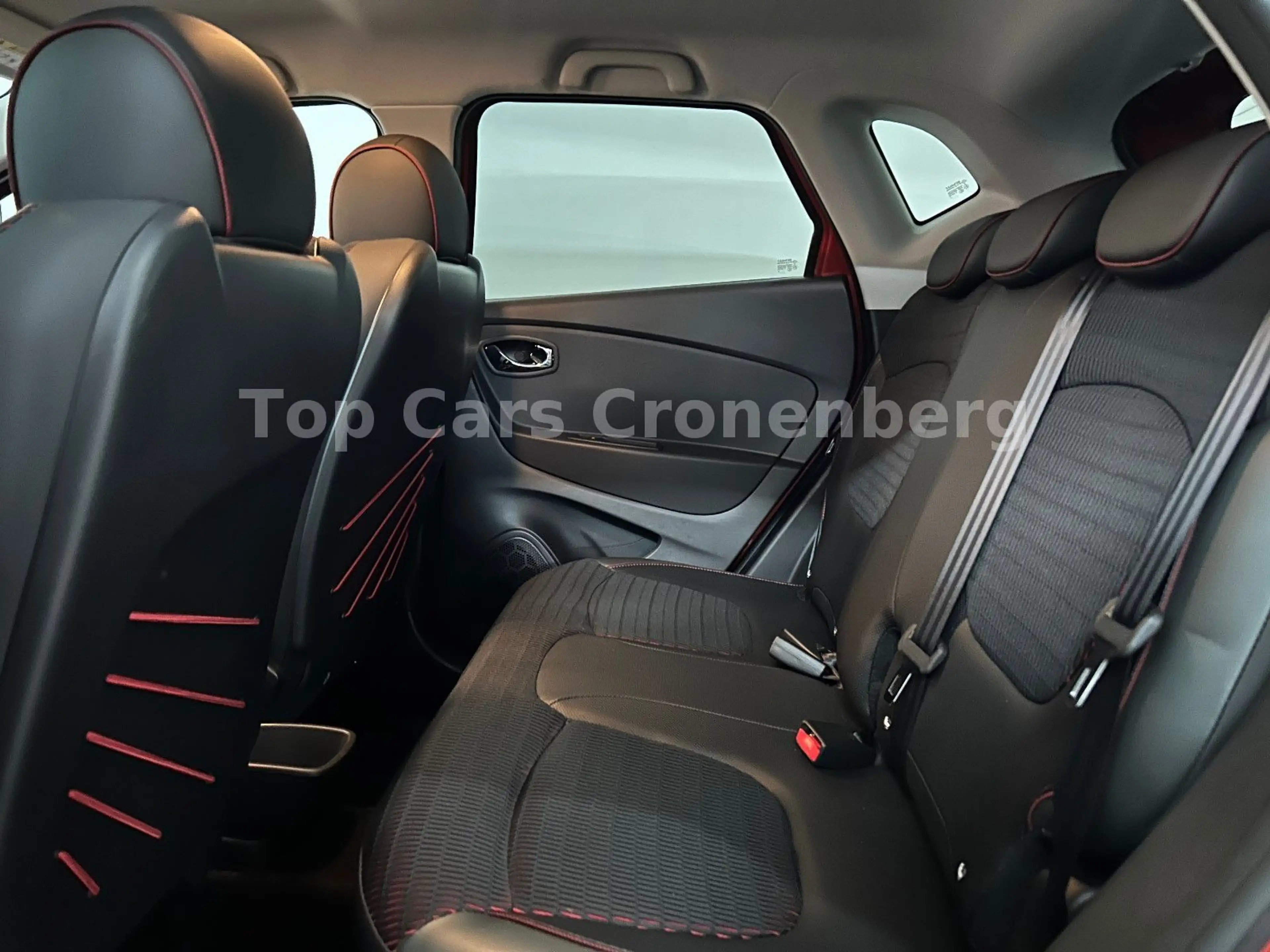 Renault Captur Helly Hansen*1.HD*15Tkm*Automatik*Leder*d — photo 6