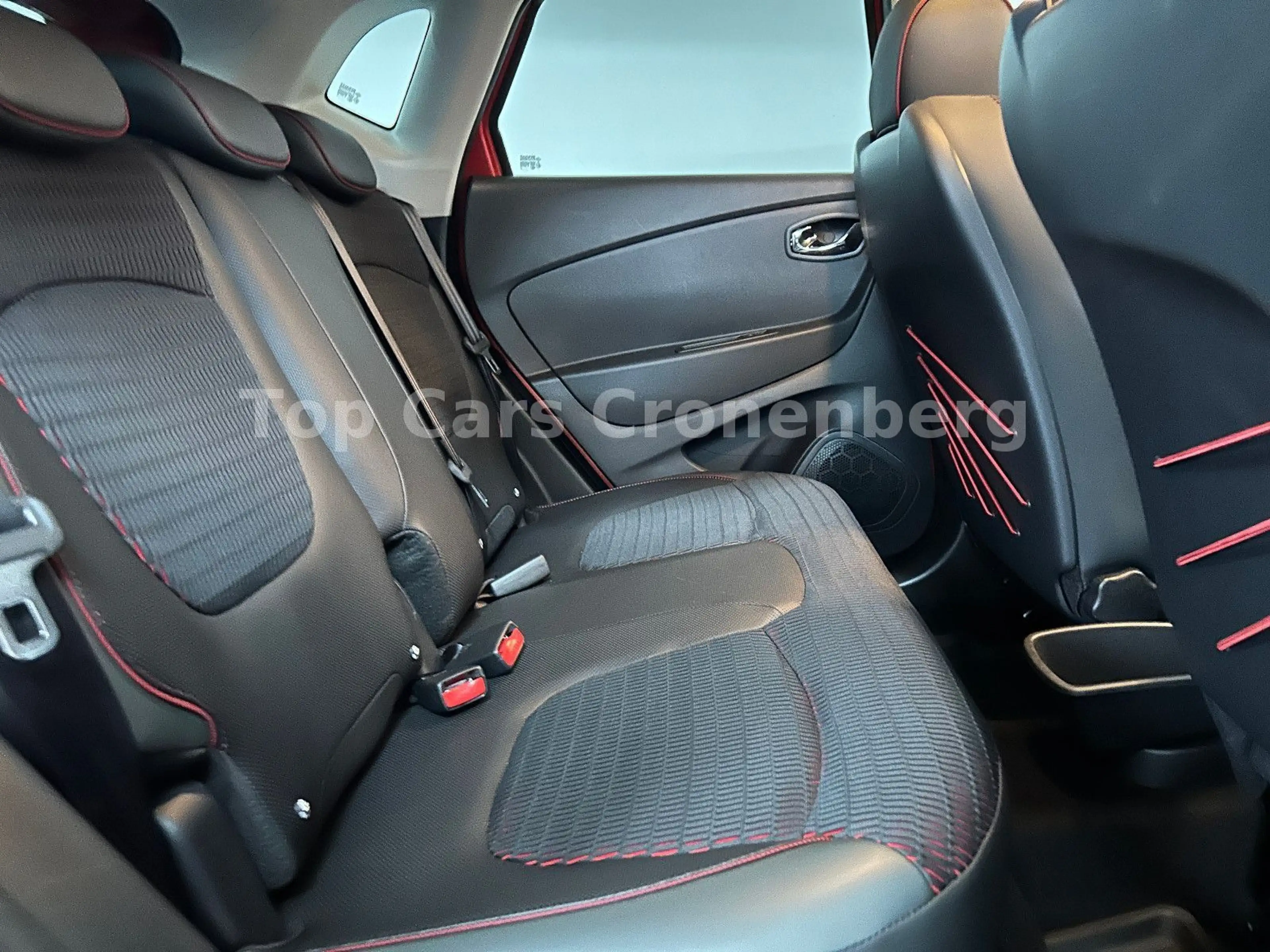 Renault Captur Helly Hansen*1.HD*15Tkm*Automatik*Leder*d — photo 8