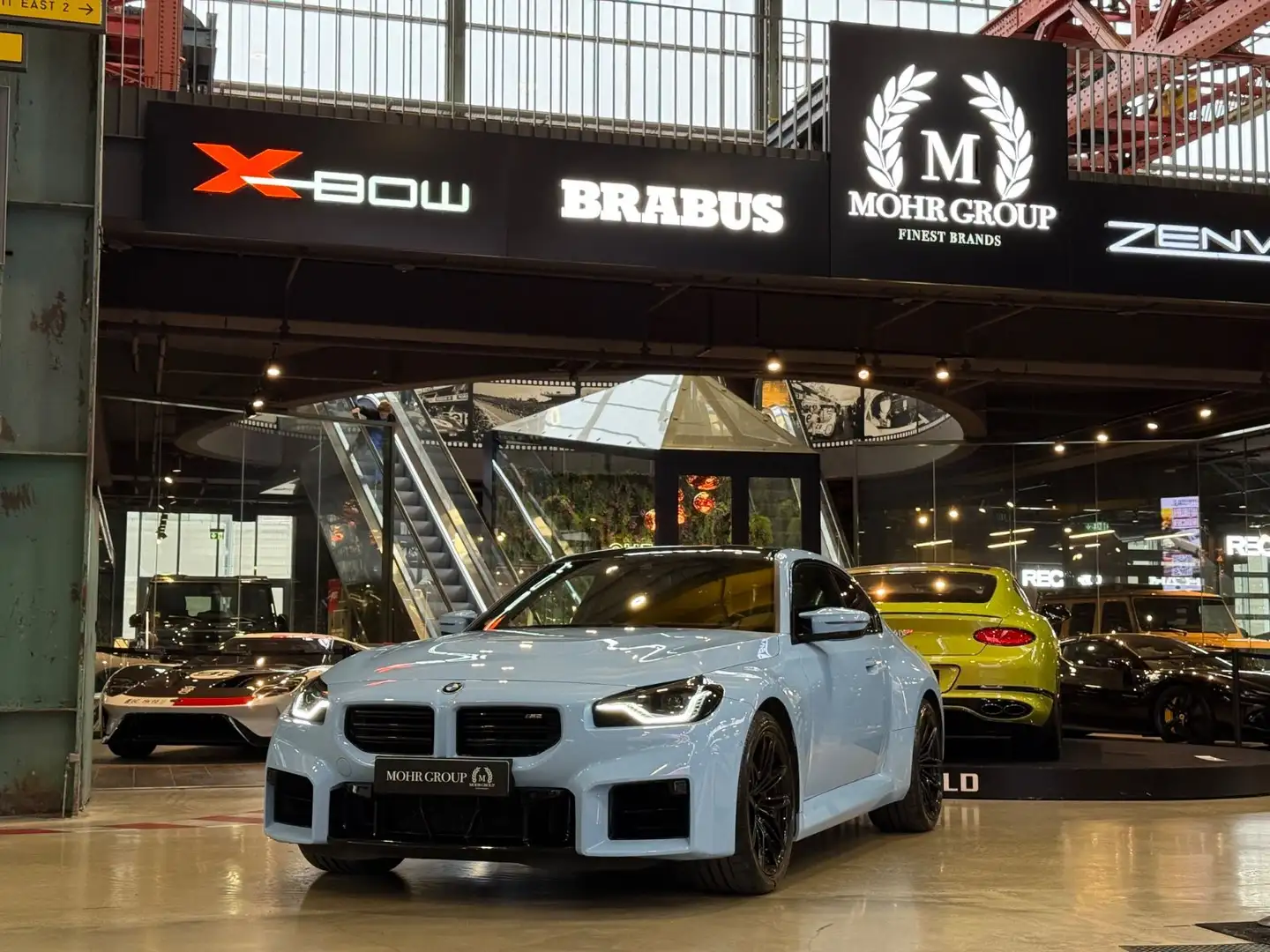 BMW M2 Coupe/M-Race Track Paket/Service/Harman Blau - 1