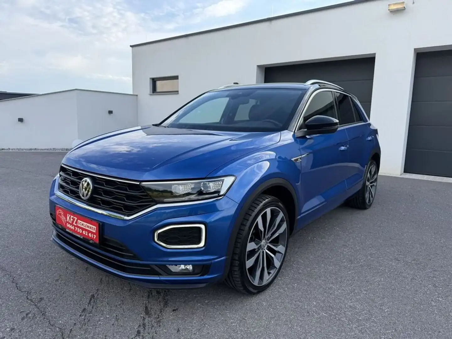Volkswagen T-Roc R-Line 1,5 TSI/LED/Virtual/Navi Blau - 1