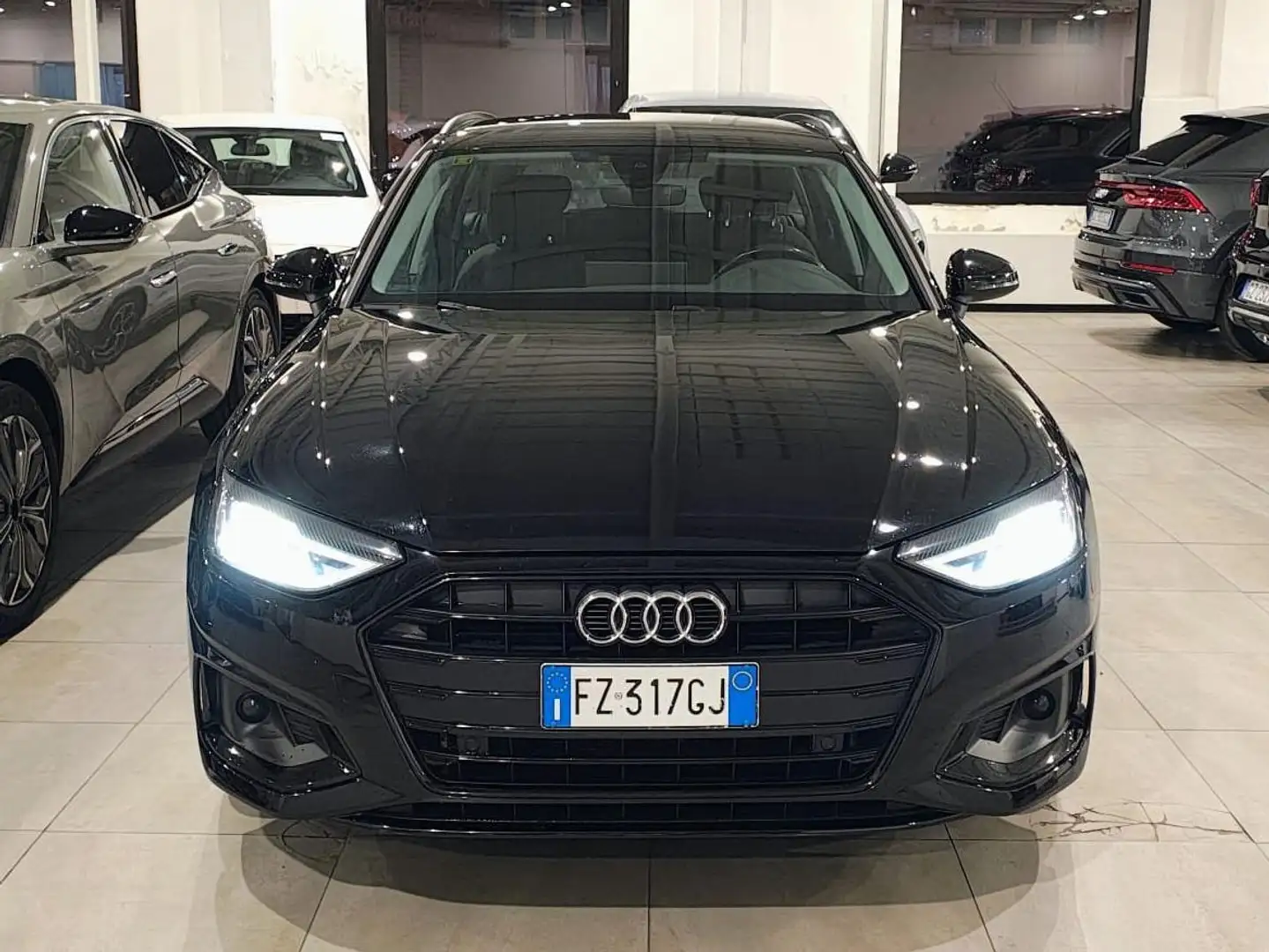 Audi A4 A4 Avant 30 2.0 tdi mhev Business 136cv s-tronic Zwart - 2
