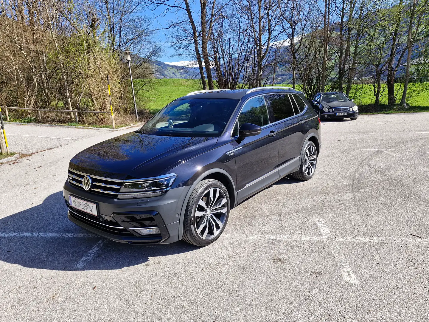 Volkswagen Tiguan Allspace Tiguan 2,0 TDI SCR Allspace Highline DSG Allspace Highline Schwarz - 1