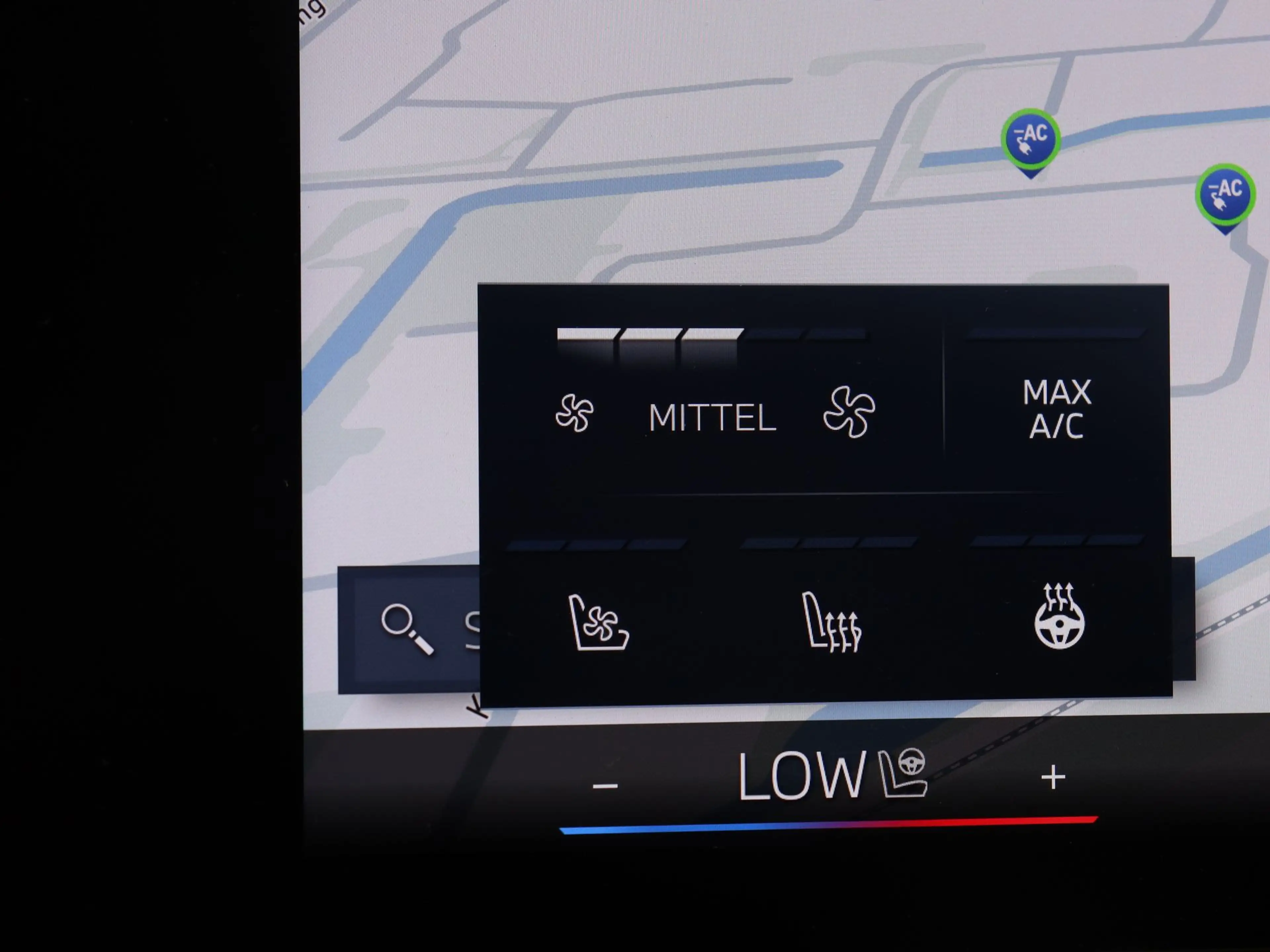 BMW X3 30e xDrive — photo 14