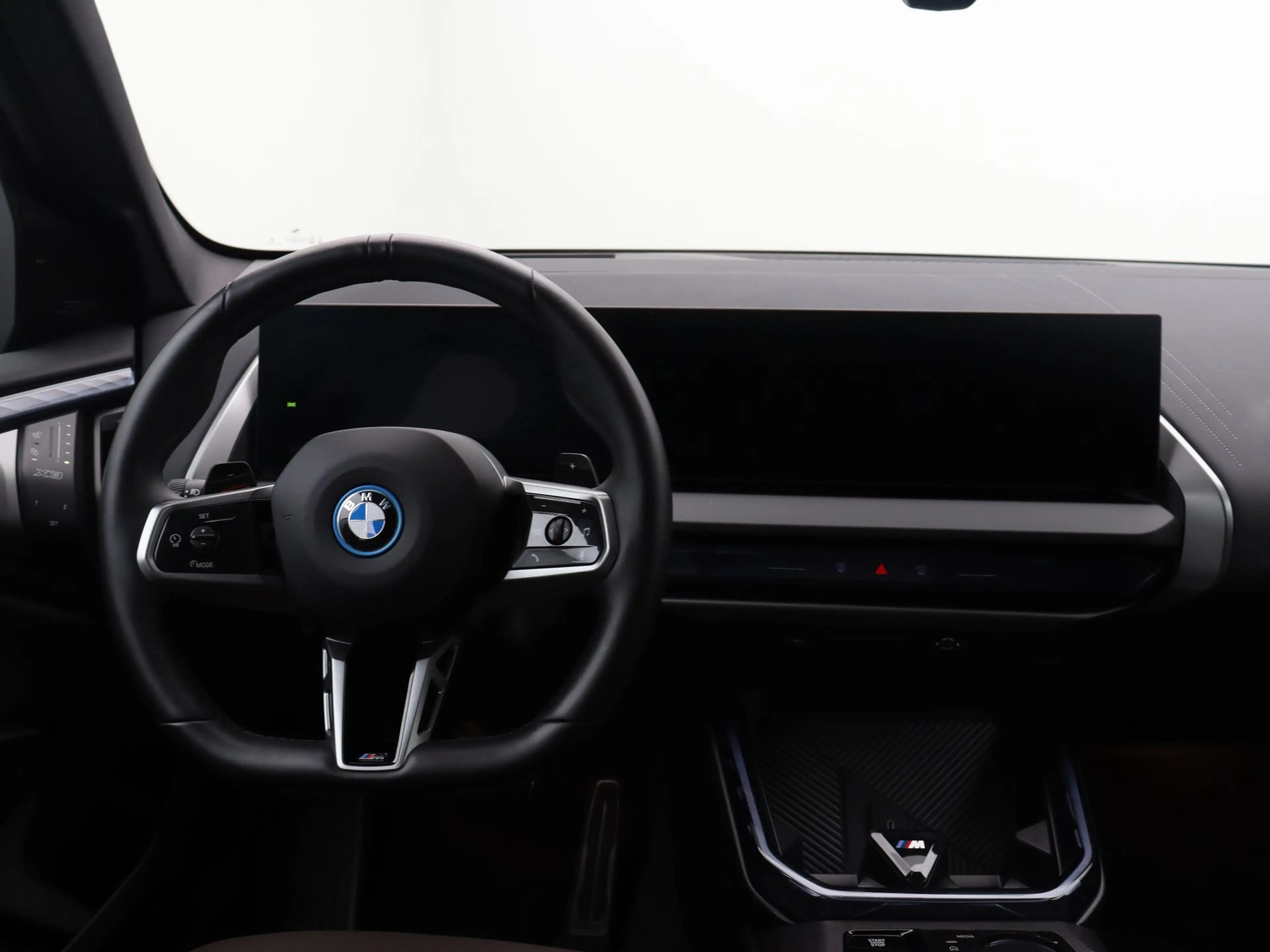 BMW X3 30e xDrive — photo 13