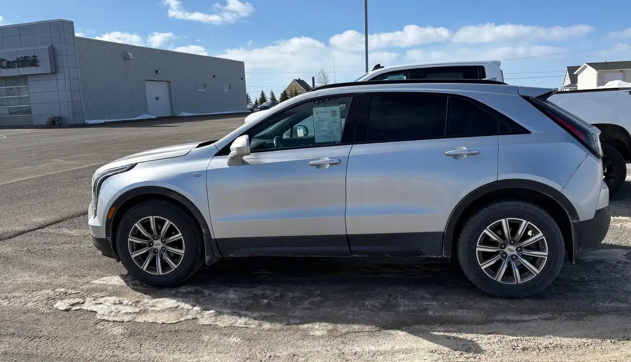 Cadillac XT4 снимка Cadillac XT4