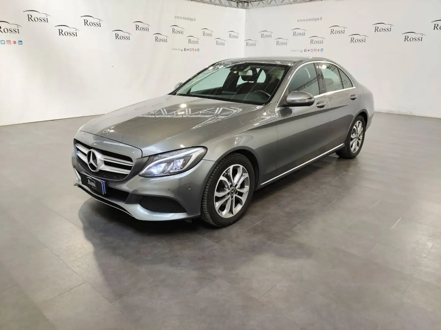 Mercedes-Benz C 200 d (BT) Sport auto siva - 2