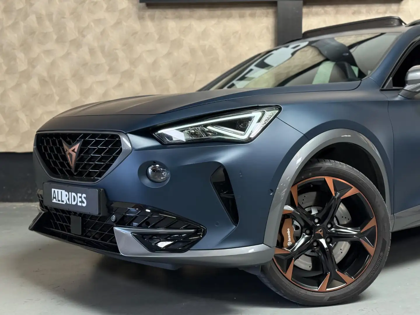 CUPRA Formentor 2.0 TSI 4DRIVE | Pano | ACC | Keyless | Beats by D Blauw - 2