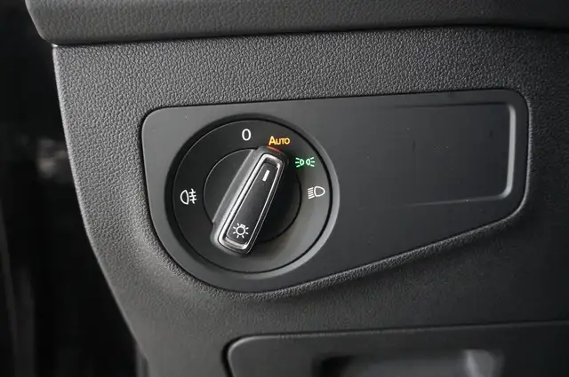 Volkswagen Tiguan view 15