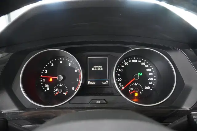 Volkswagen Tiguan view 12