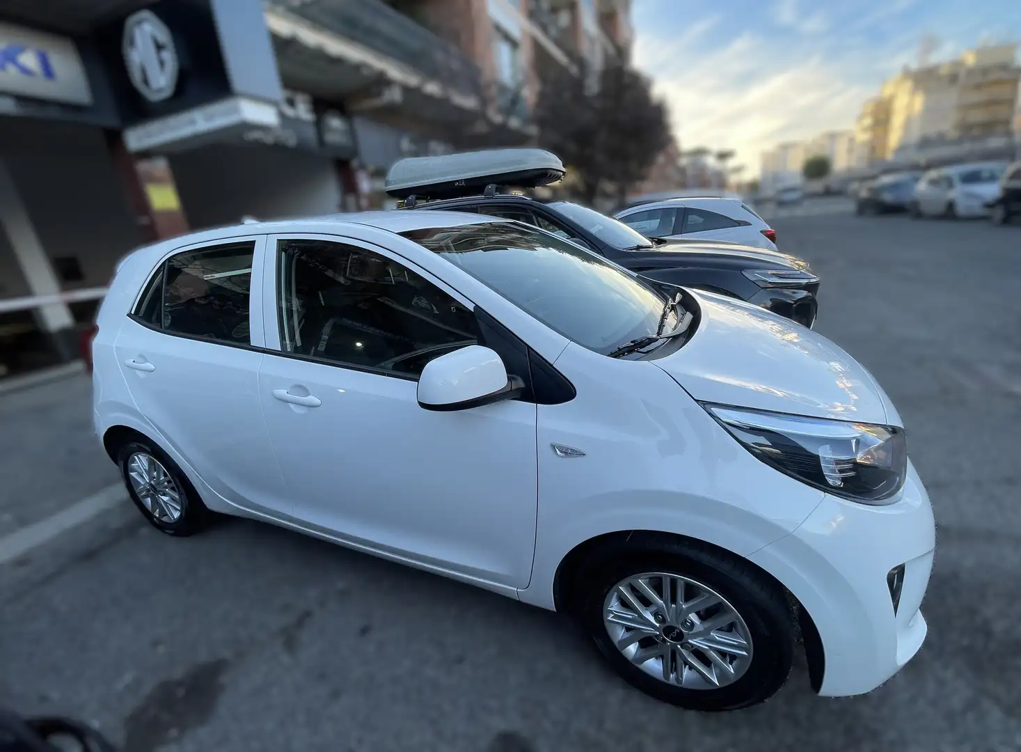Kia Picanto 1.0 GPL 5 porte AMT Urban Special Edition Bianco - 2