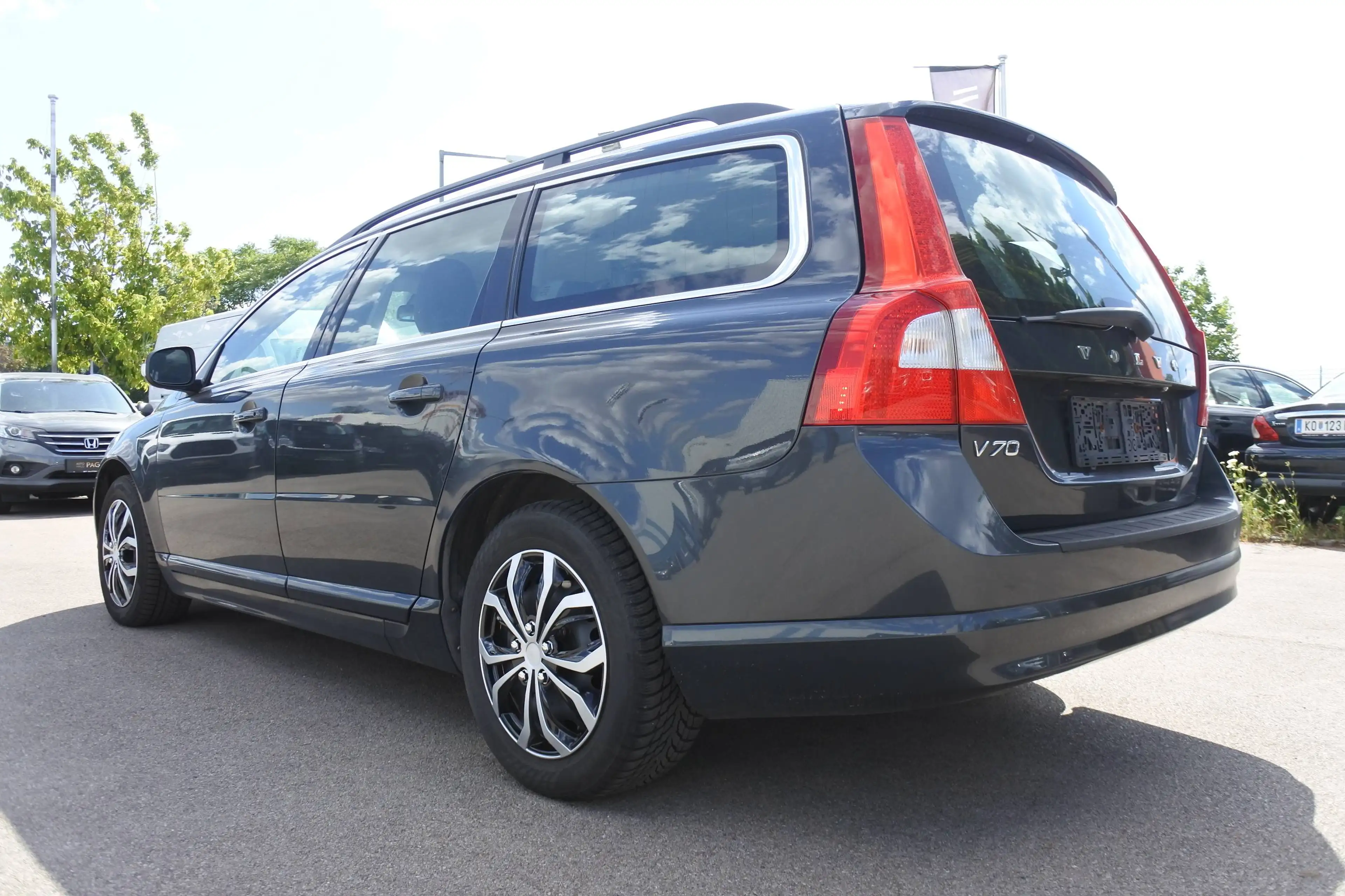 Volvo V70 V70 Momentum Geartronic Aut./5 ZYLINDER — photo 5