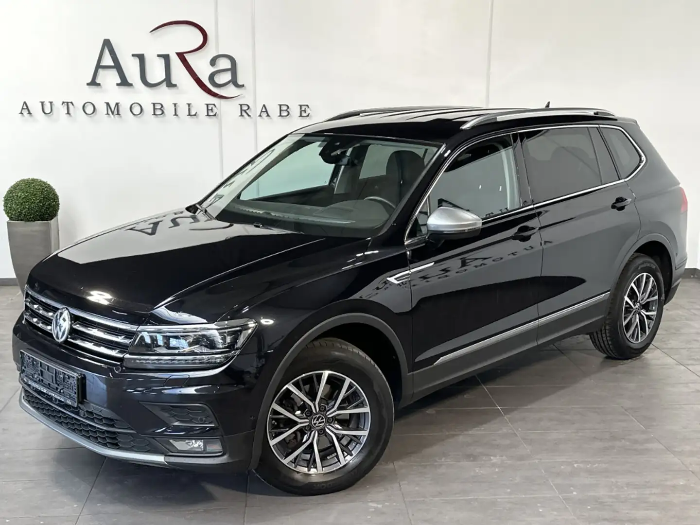 Volkswagen Tiguan Allspace 2.0 TDI DSG CL NAV+LED+ACC+KAM Negro - 1