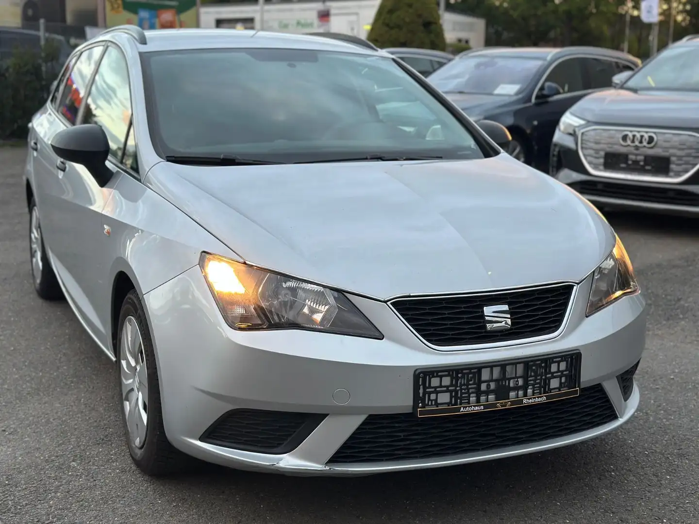 SEAT Ibiza 1.0 MPI Style ST Voll Scheckheft-Tüv Neu - 2