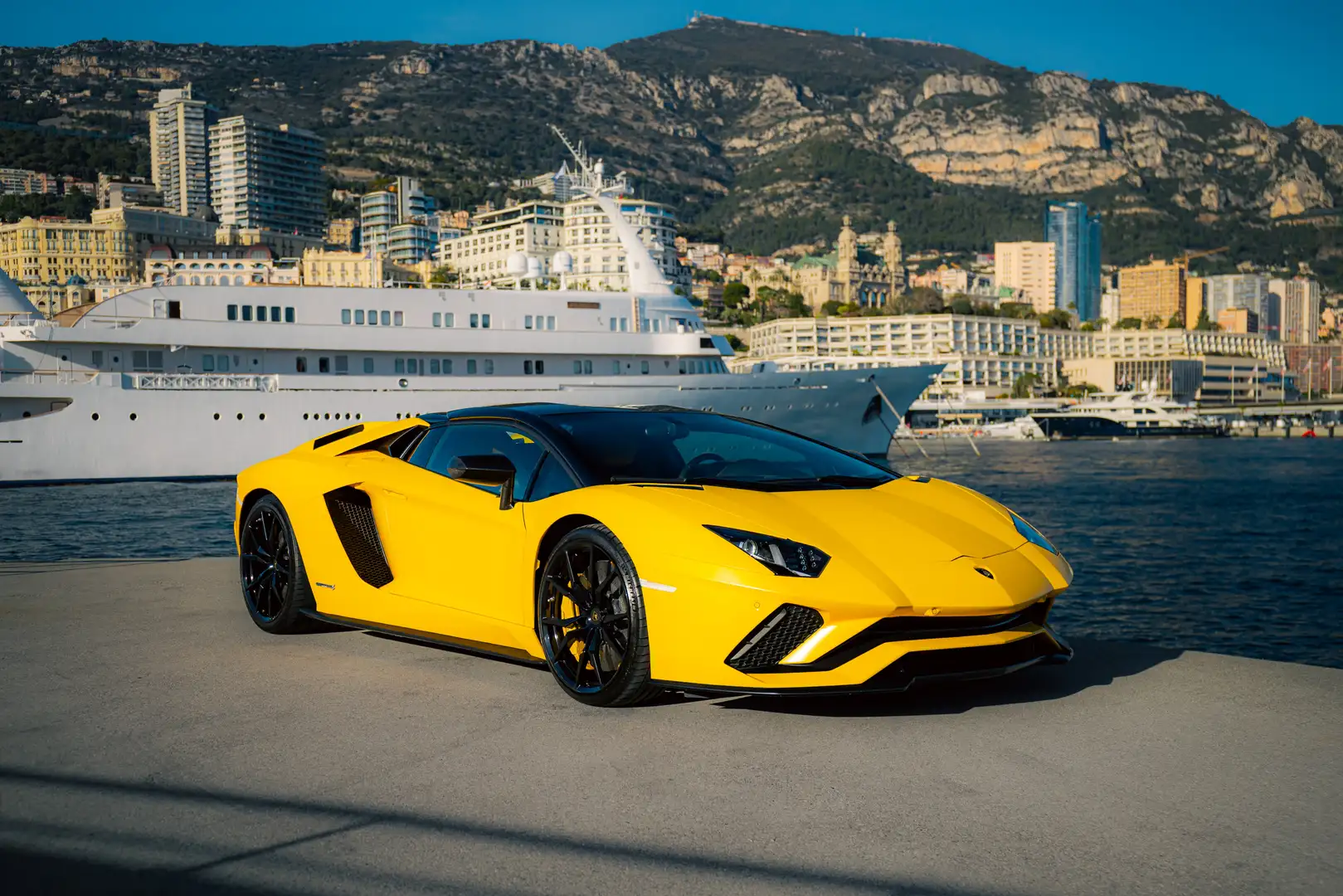 Lamborghini Aventador S Roadster - Giallo Orion Gelb - 2