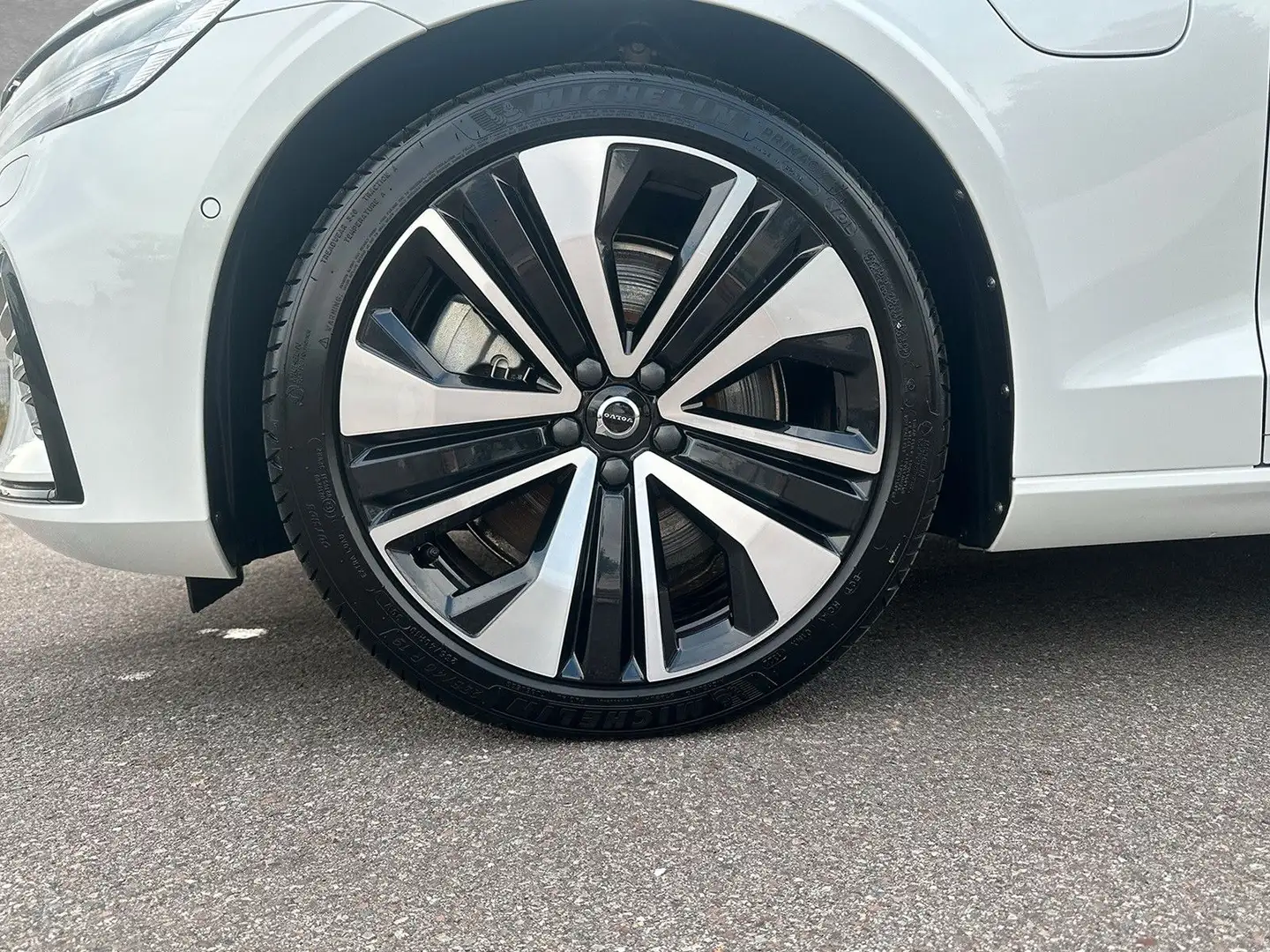 Volvo S60 T8 AWD Recharge Plus Dark  ACC BLIS LED SD Weiß - 2