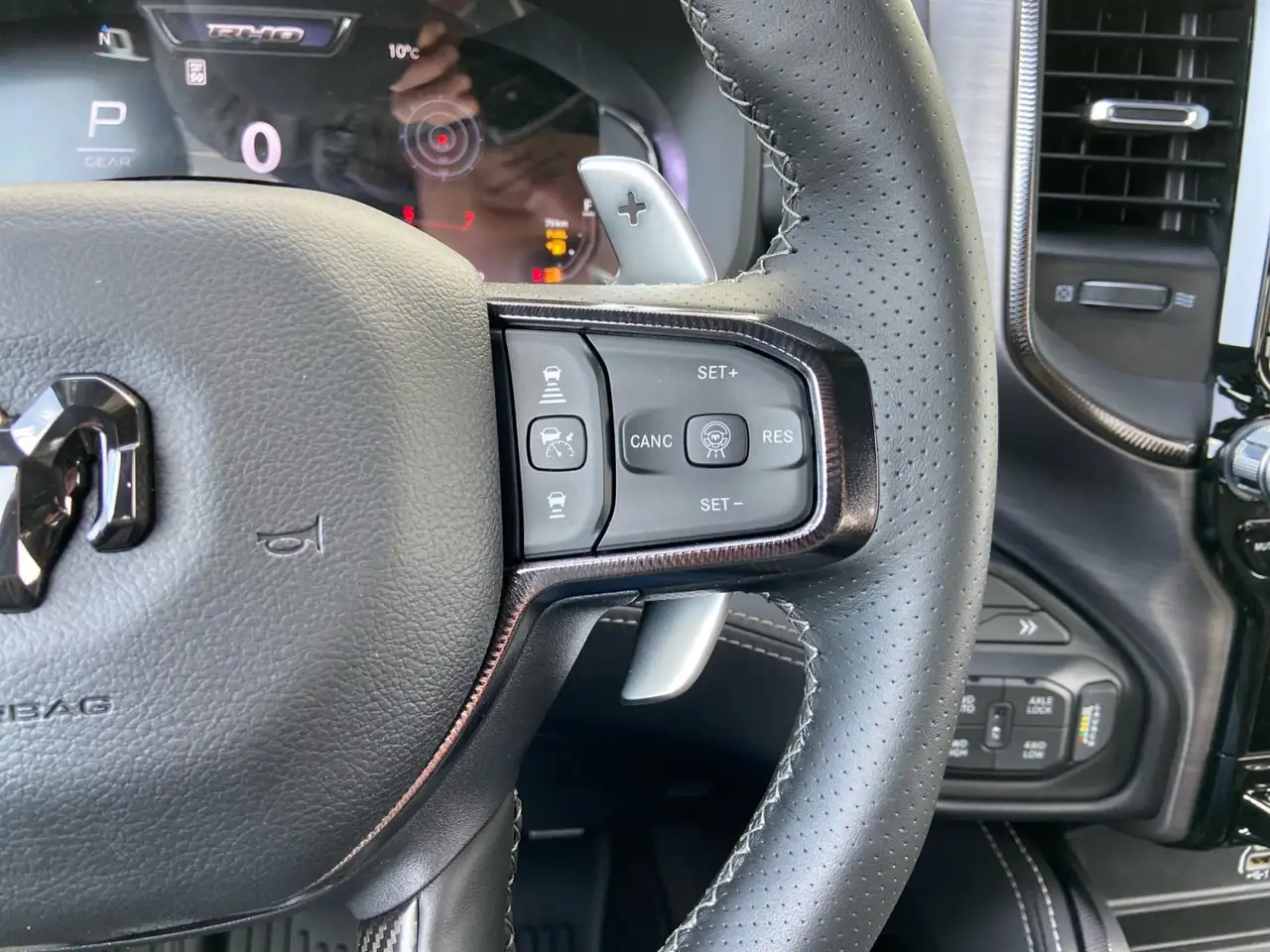 RAM 1500 снимка RAM 1500