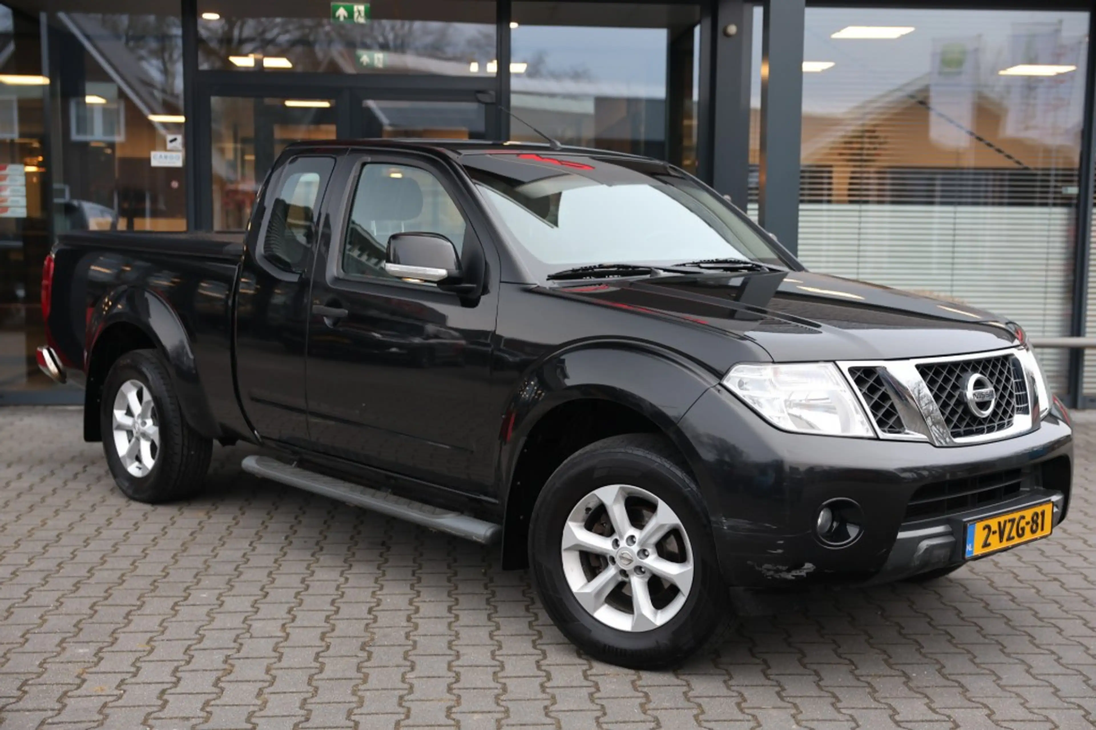 Nissan Navara 2.5 DCI SE 4WD VAN