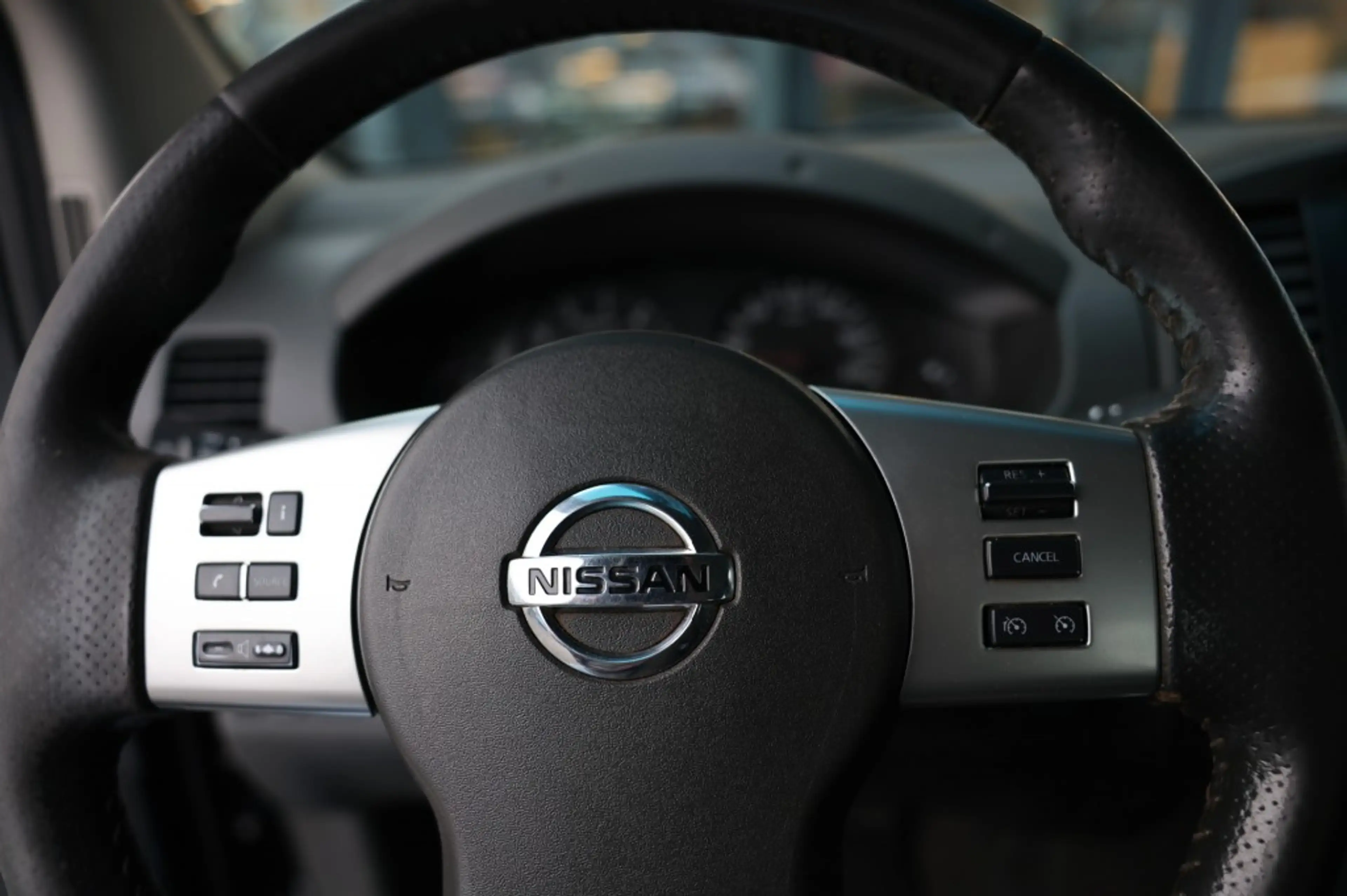 Nissan Navara 2.5 DCI SE 4WD VAN — photo 14